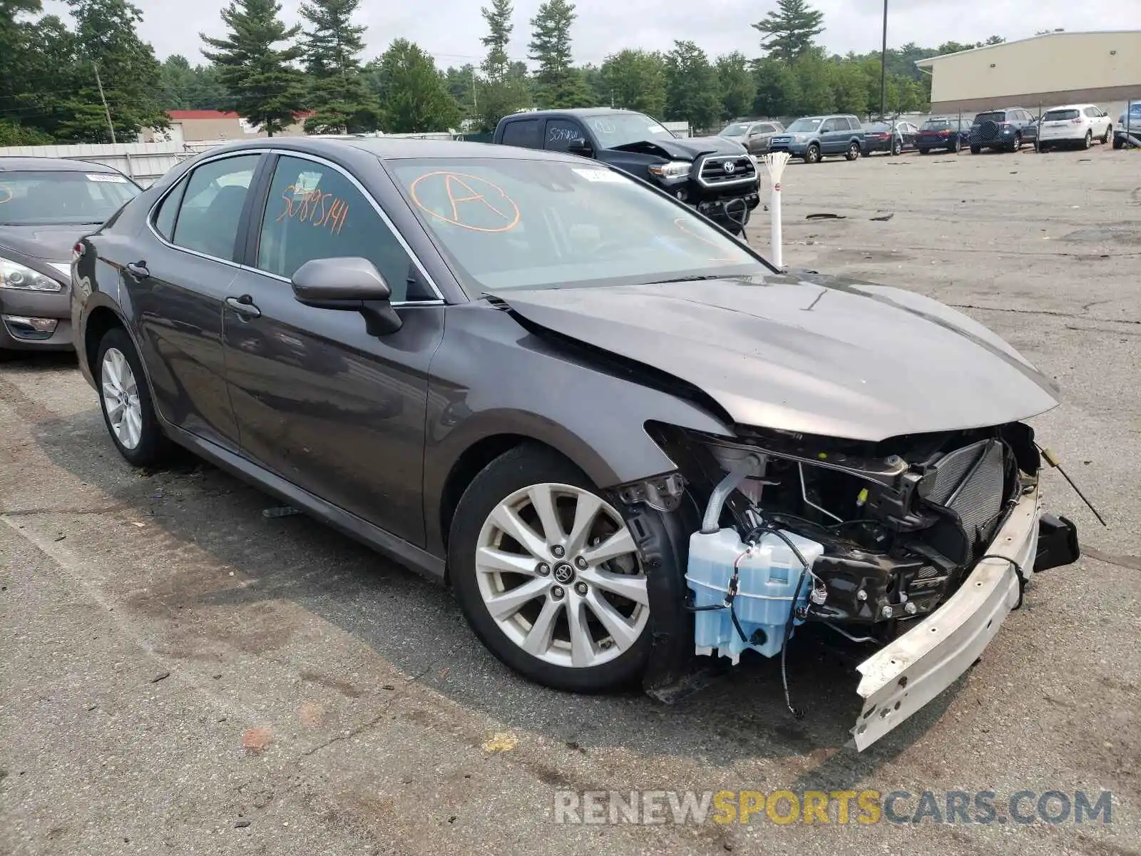 1 Photograph of a damaged car 4T1B11HK0KU196823 TOYOTA CAMRY 2019