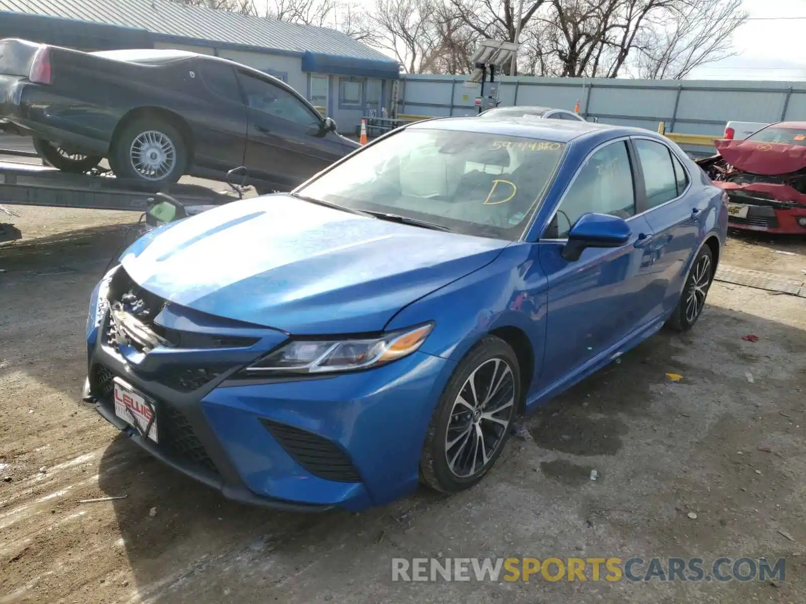 2 Photograph of a damaged car 4T1B11HK0KU197163 TOYOTA CAMRY 2019