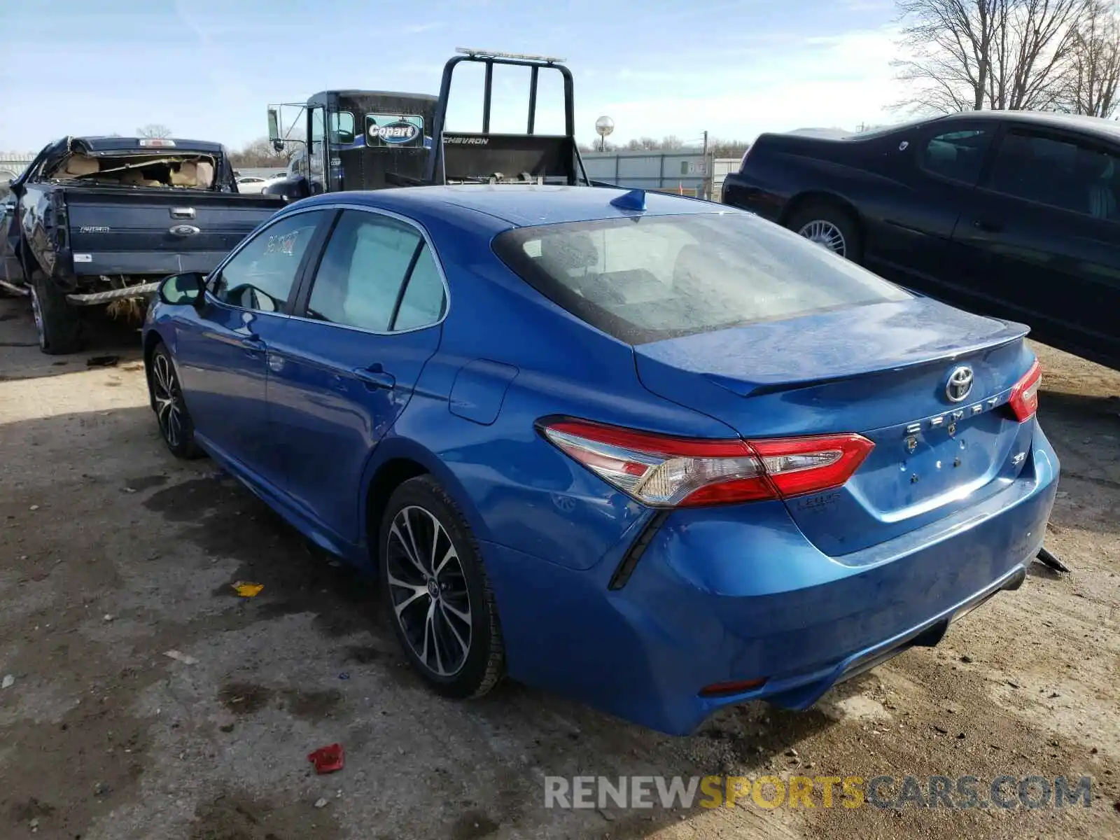 3 Photograph of a damaged car 4T1B11HK0KU197163 TOYOTA CAMRY 2019