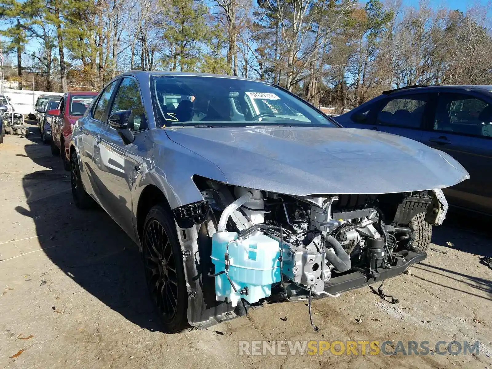 1 Photograph of a damaged car 4T1B11HK0KU197275 TOYOTA CAMRY 2019