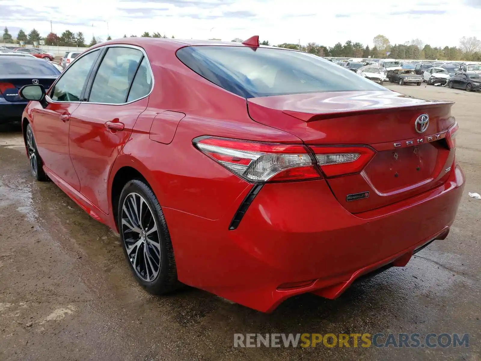 3 Photograph of a damaged car 4T1B11HK0KU197633 TOYOTA CAMRY 2019