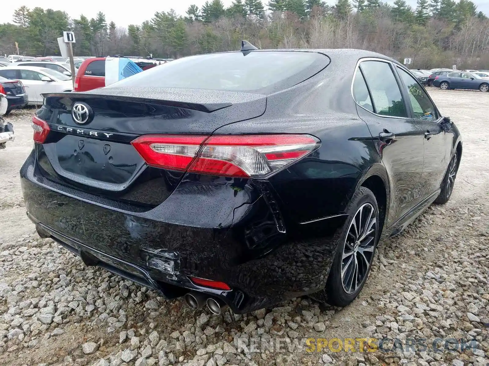 4 Photograph of a damaged car 4T1B11HK0KU197874 TOYOTA CAMRY 2019