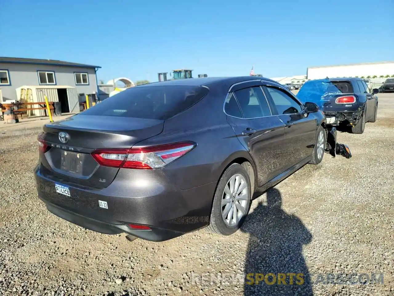 4 Photograph of a damaged car 4T1B11HK0KU198555 TOYOTA CAMRY 2019