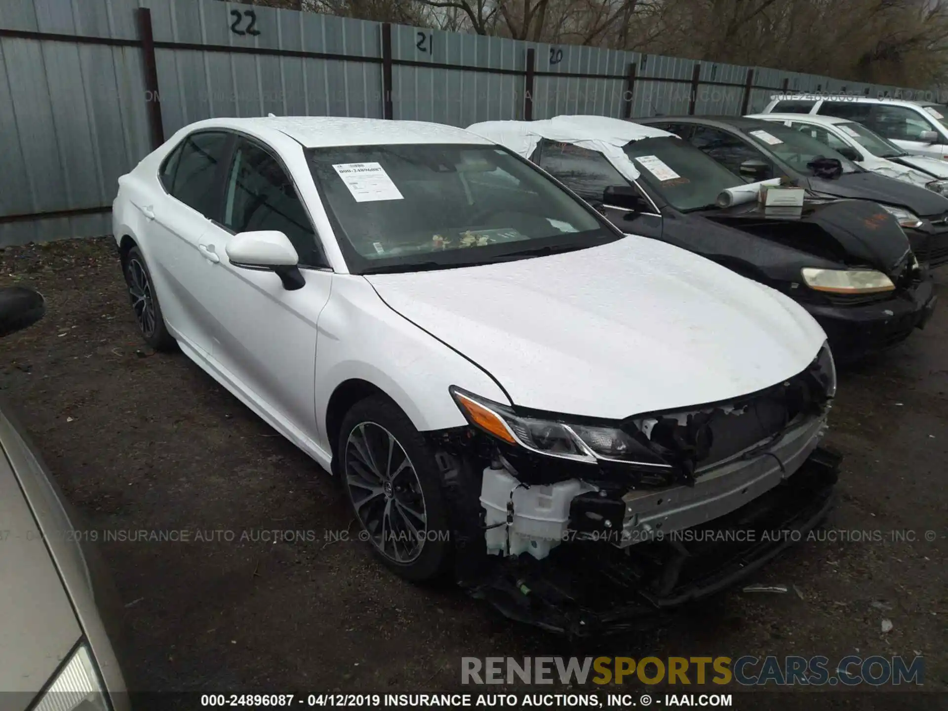 1 Photograph of a damaged car 4T1B11HK0KU199009 TOYOTA CAMRY 2019