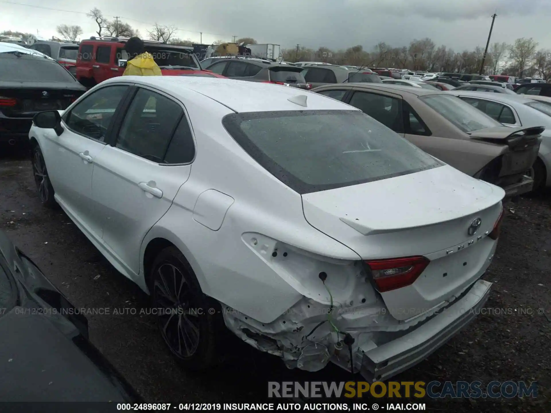 3 Photograph of a damaged car 4T1B11HK0KU199009 TOYOTA CAMRY 2019