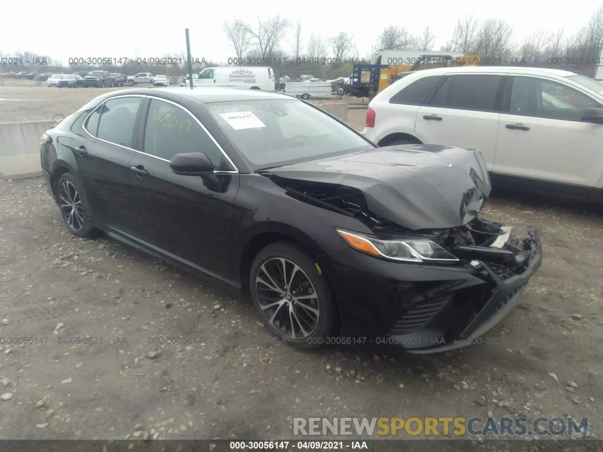 1 Photograph of a damaged car 4T1B11HK0KU199575 TOYOTA CAMRY 2019