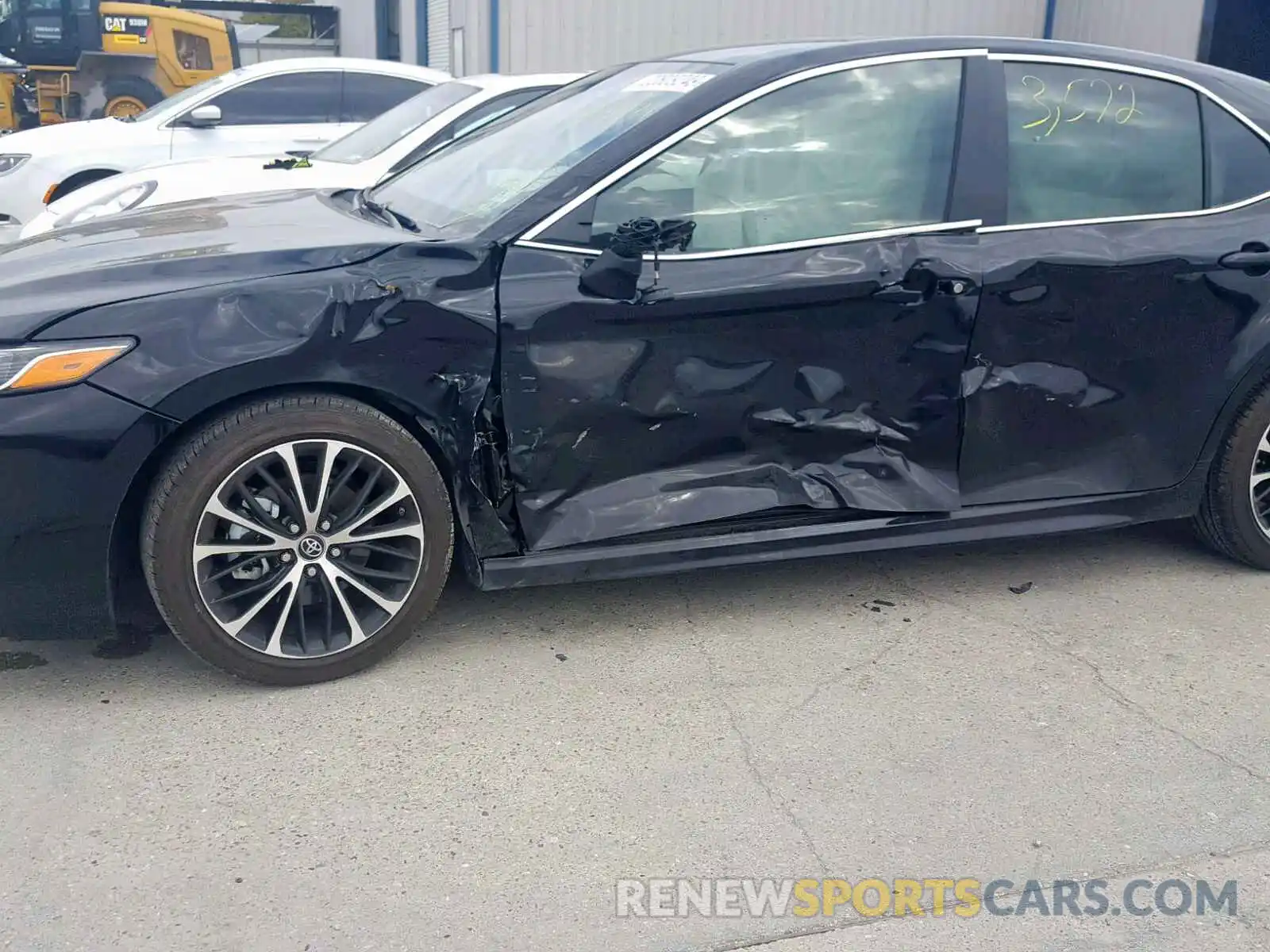 9 Photograph of a damaged car 4T1B11HK0KU200580 TOYOTA CAMRY 2019