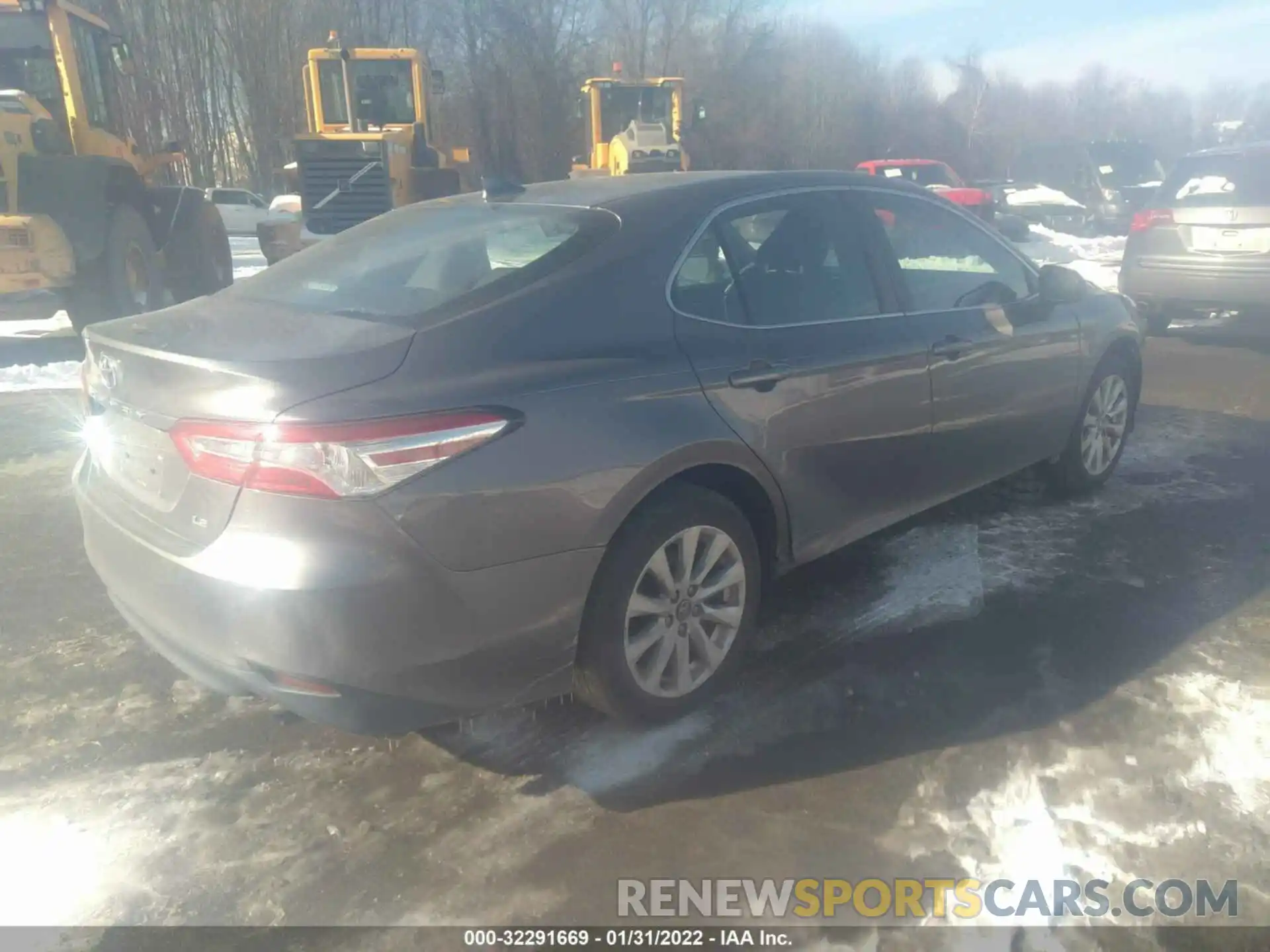 4 Photograph of a damaged car 4T1B11HK0KU200823 TOYOTA CAMRY 2019