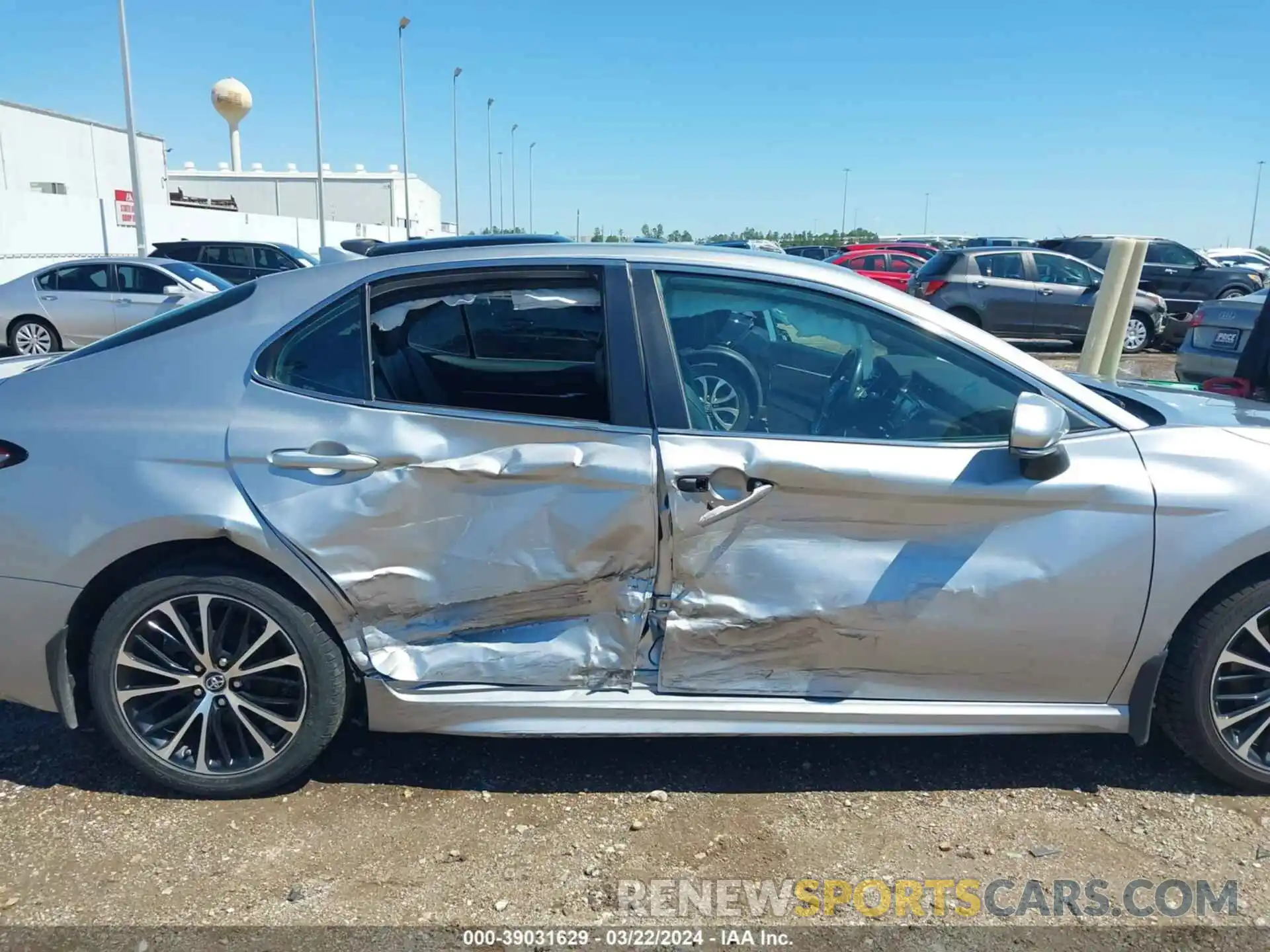 6 Photograph of a damaged car 4T1B11HK0KU202684 TOYOTA CAMRY 2019