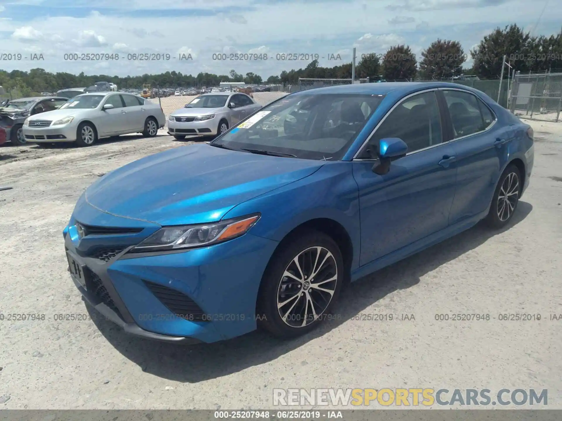 2 Photograph of a damaged car 4T1B11HK0KU203639 TOYOTA CAMRY 2019