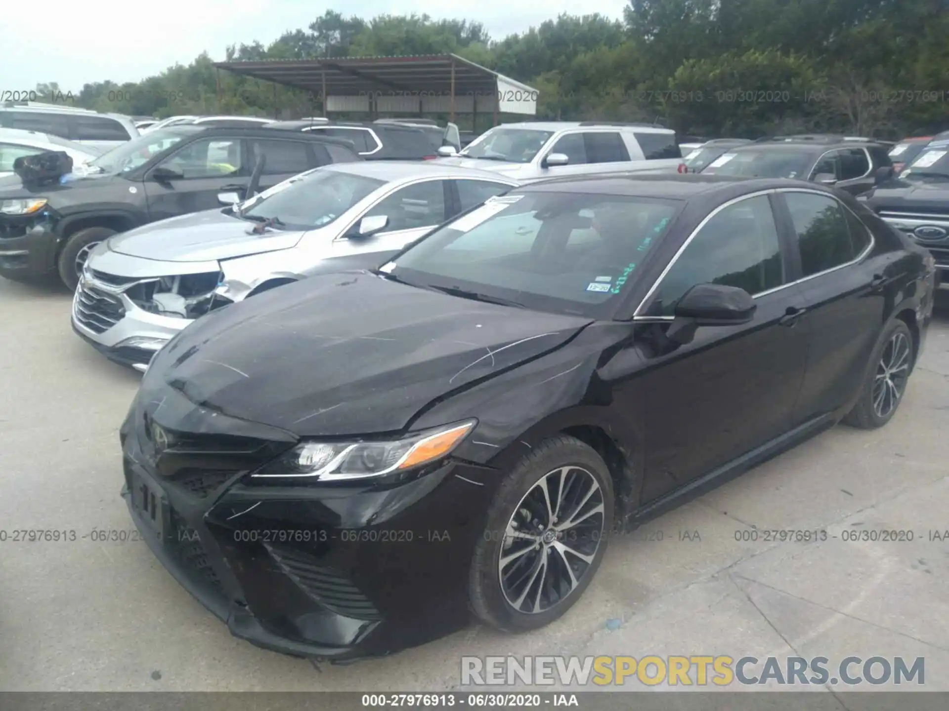 2 Photograph of a damaged car 4T1B11HK0KU204418 TOYOTA CAMRY 2019