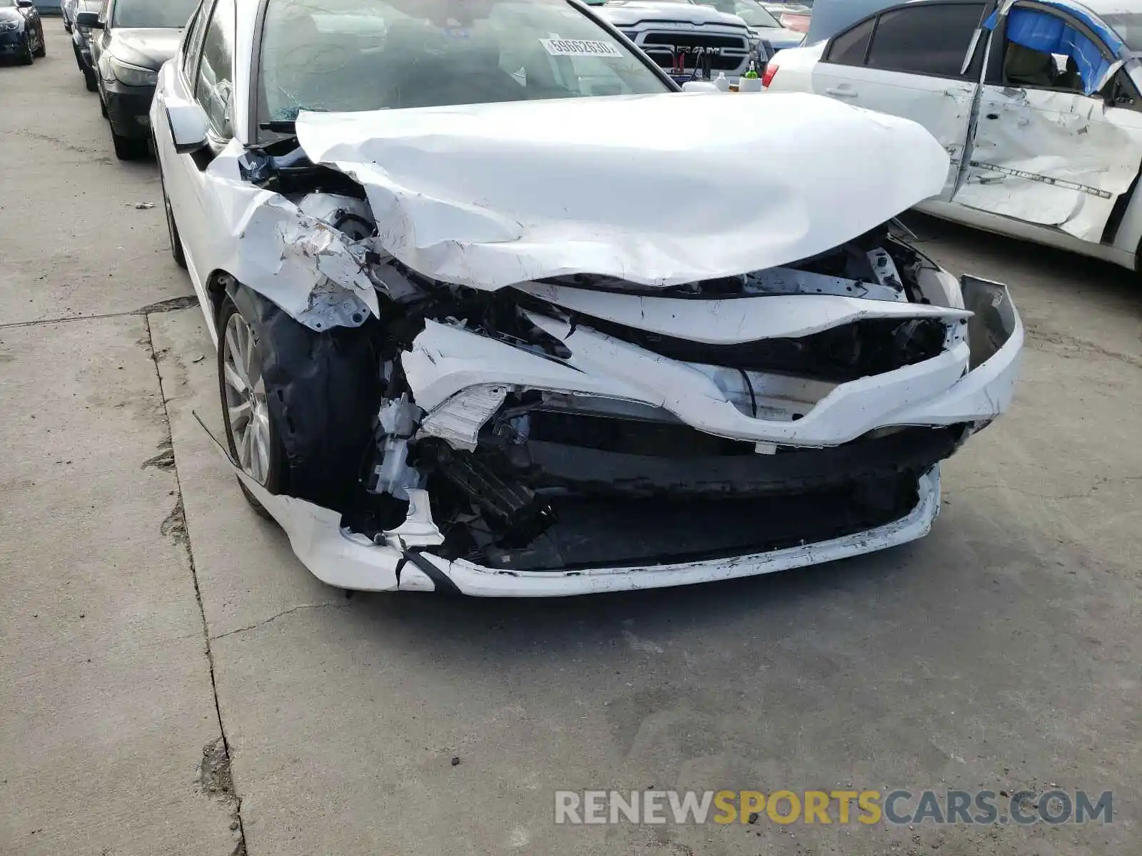 9 Photograph of a damaged car 4T1B11HK0KU205164 TOYOTA CAMRY 2019