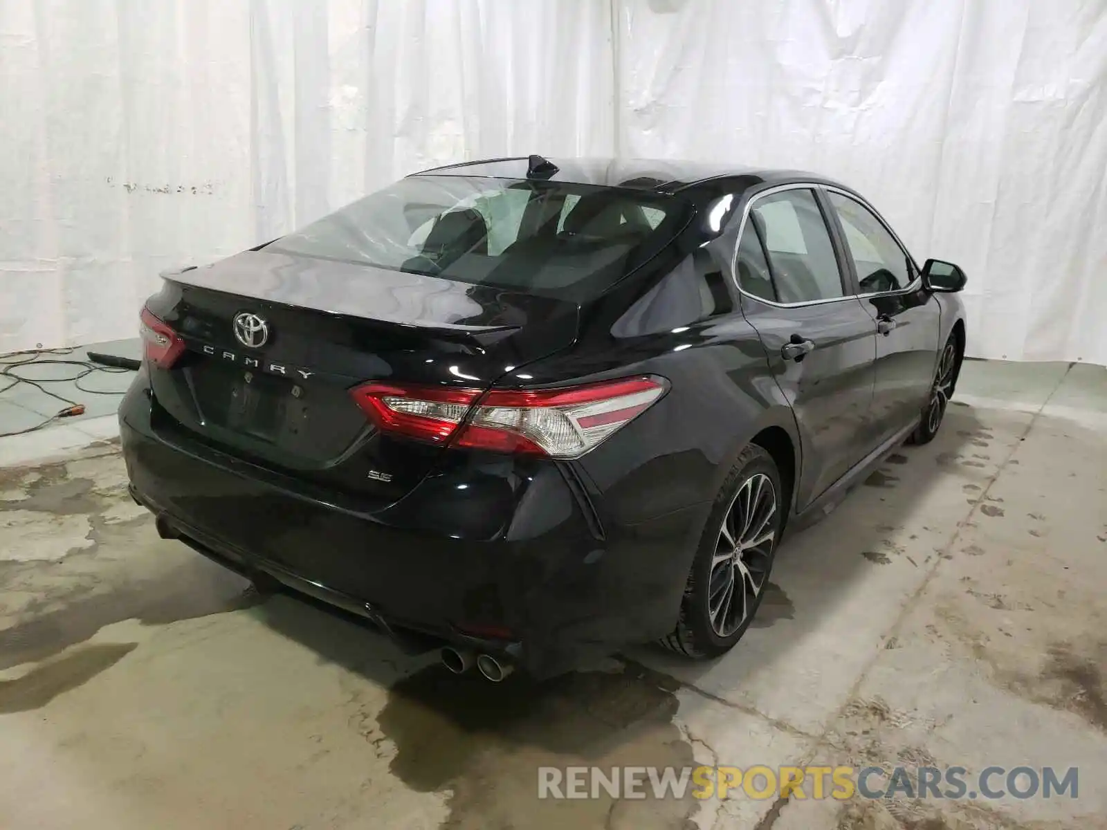 4 Photograph of a damaged car 4T1B11HK0KU206542 TOYOTA CAMRY 2019