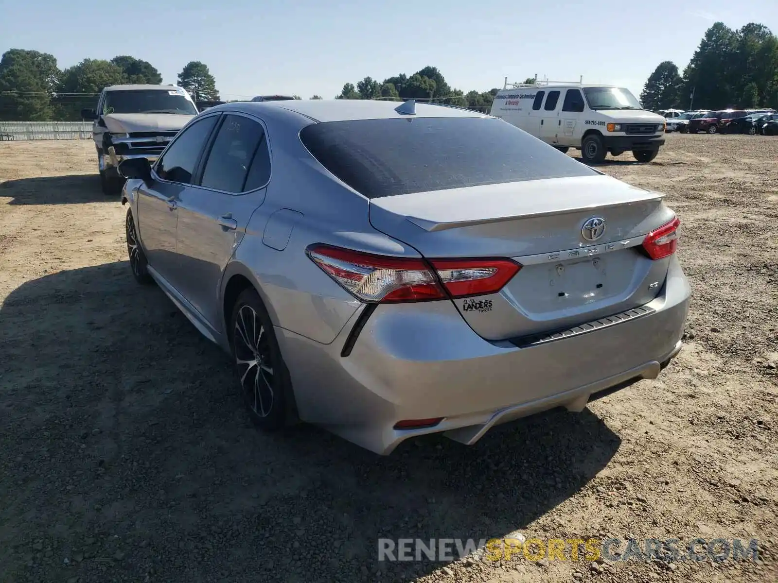 3 Photograph of a damaged car 4T1B11HK0KU207447 TOYOTA CAMRY 2019