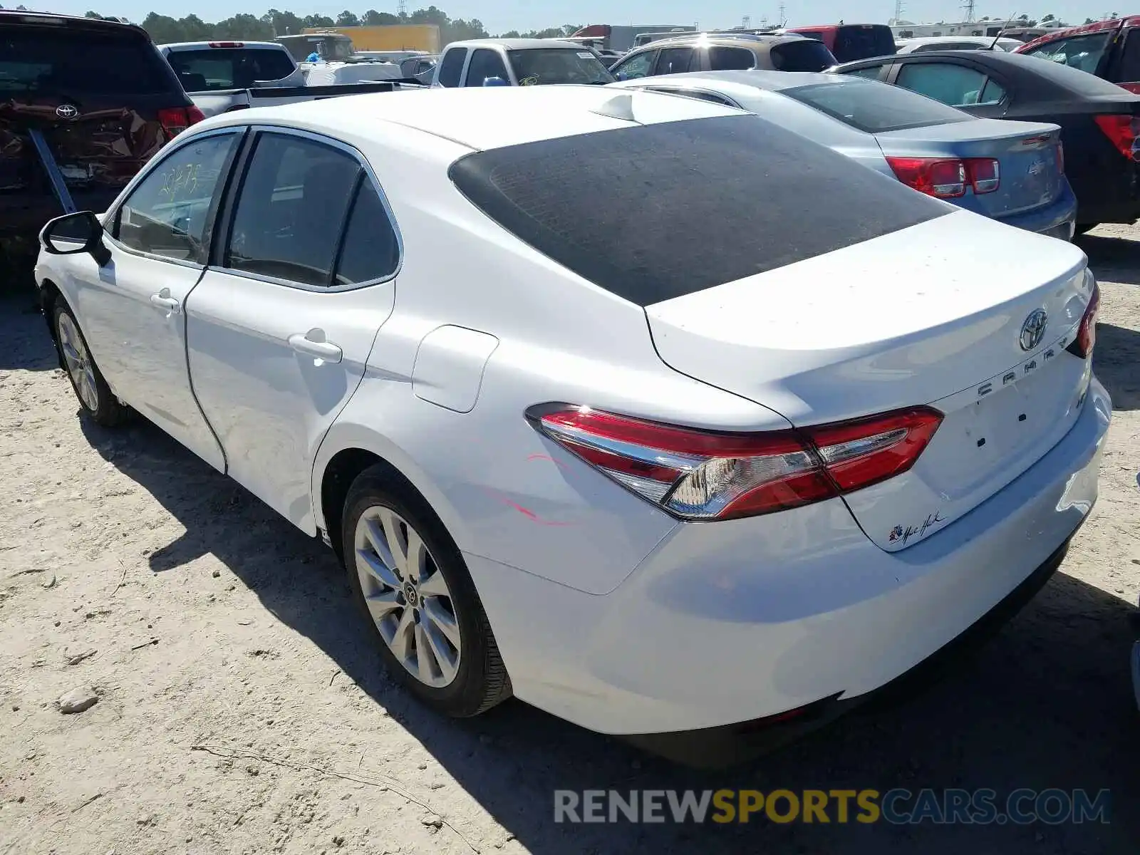 3 Photograph of a damaged car 4T1B11HK0KU207500 TOYOTA CAMRY 2019