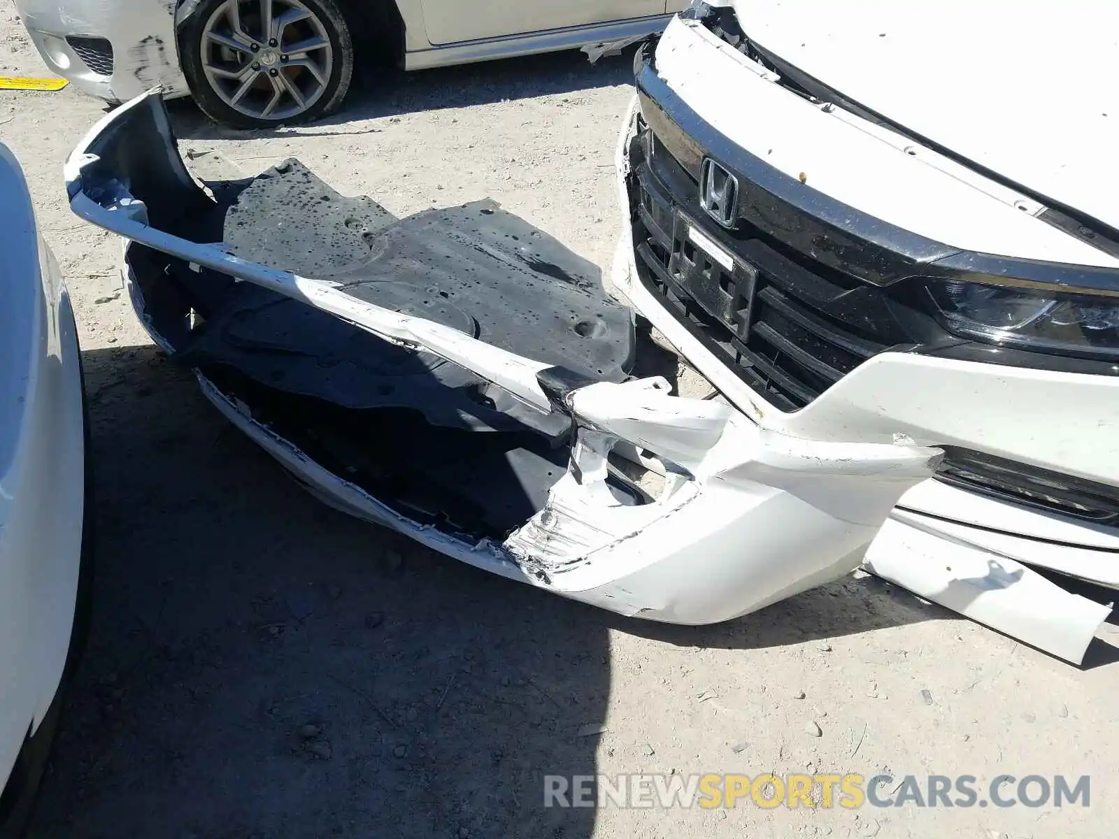 9 Photograph of a damaged car 4T1B11HK0KU207500 TOYOTA CAMRY 2019