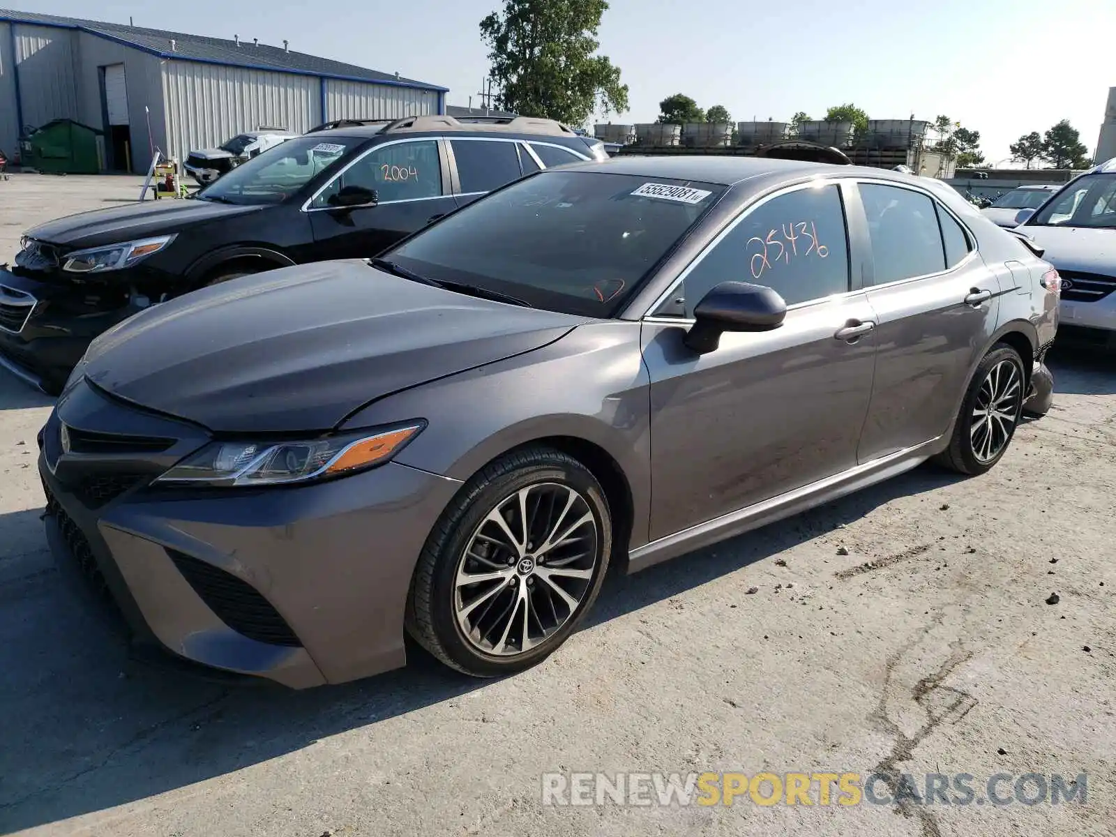 2 Photograph of a damaged car 4T1B11HK0KU207982 TOYOTA CAMRY 2019