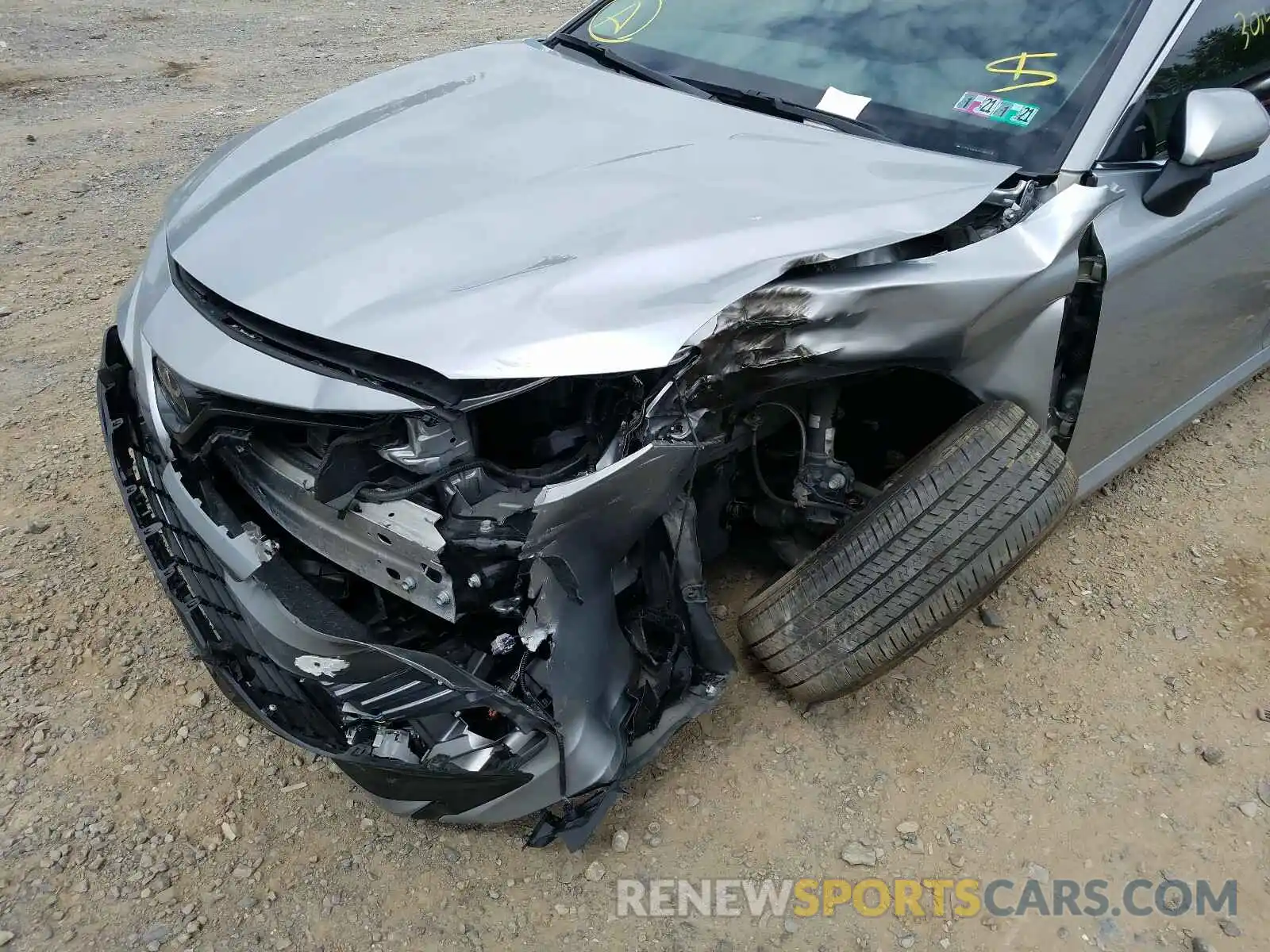 9 Photograph of a damaged car 4T1B11HK0KU209540 TOYOTA CAMRY 2019