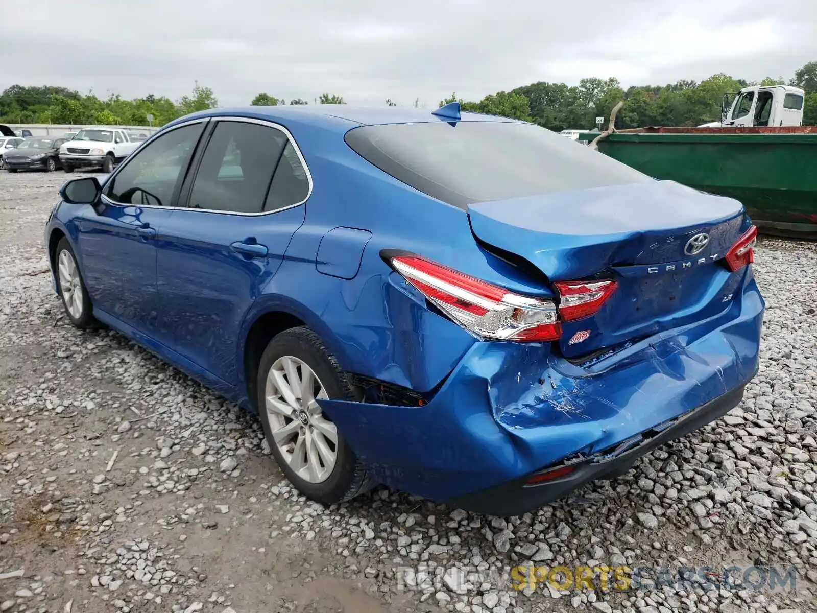 3 Photograph of a damaged car 4T1B11HK0KU209599 TOYOTA CAMRY 2019