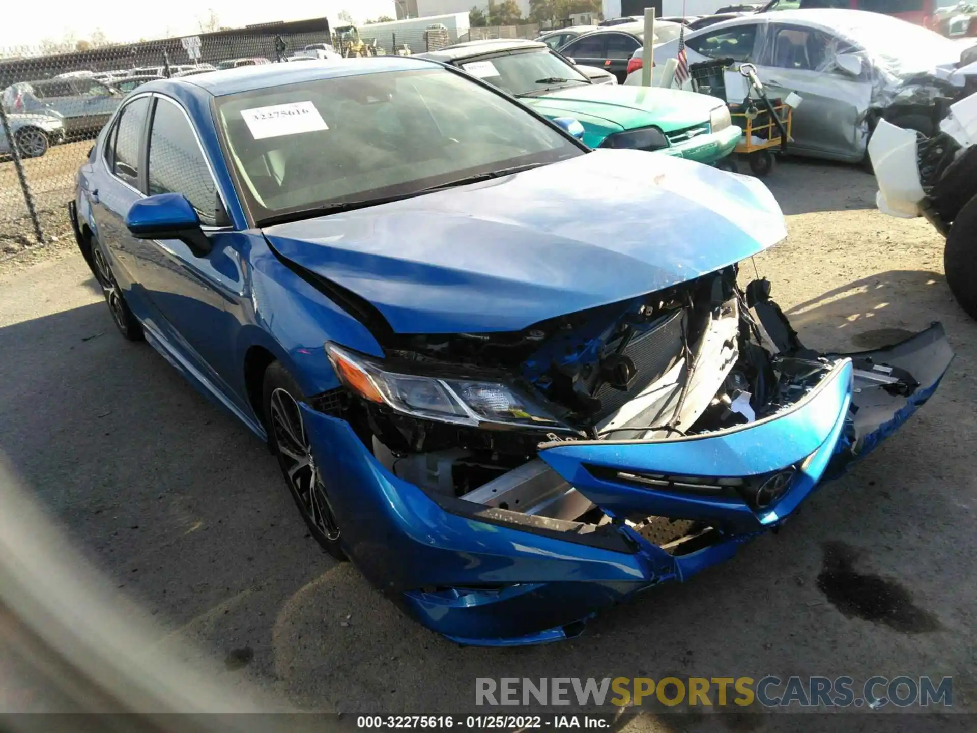 1 Photograph of a damaged car 4T1B11HK0KU211515 TOYOTA CAMRY 2019