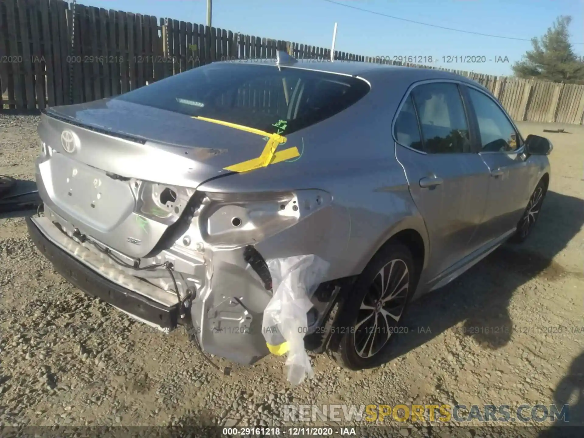 4 Photograph of a damaged car 4T1B11HK0KU212437 TOYOTA CAMRY 2019