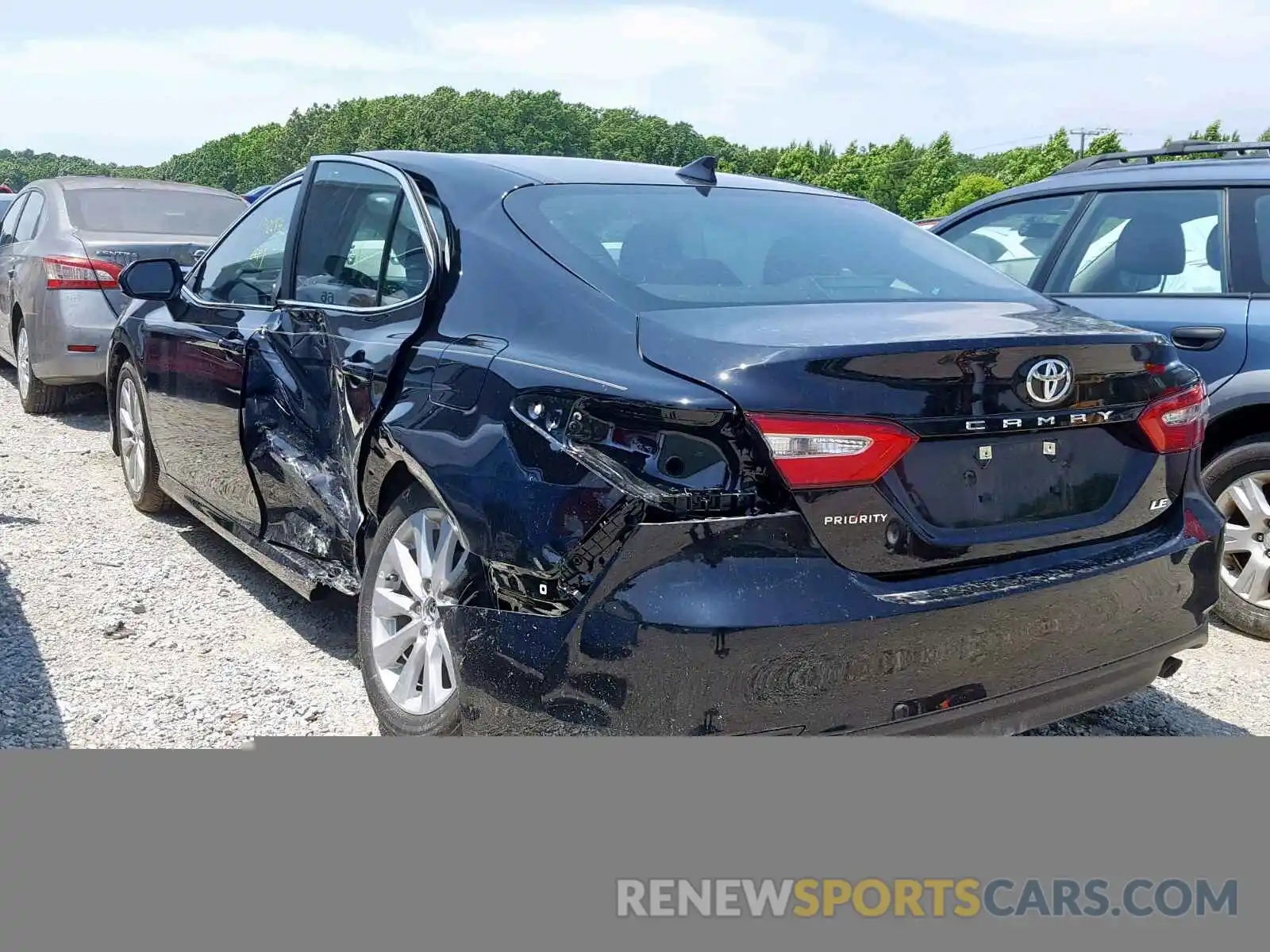 3 Photograph of a damaged car 4T1B11HK0KU213667 TOYOTA CAMRY 2019