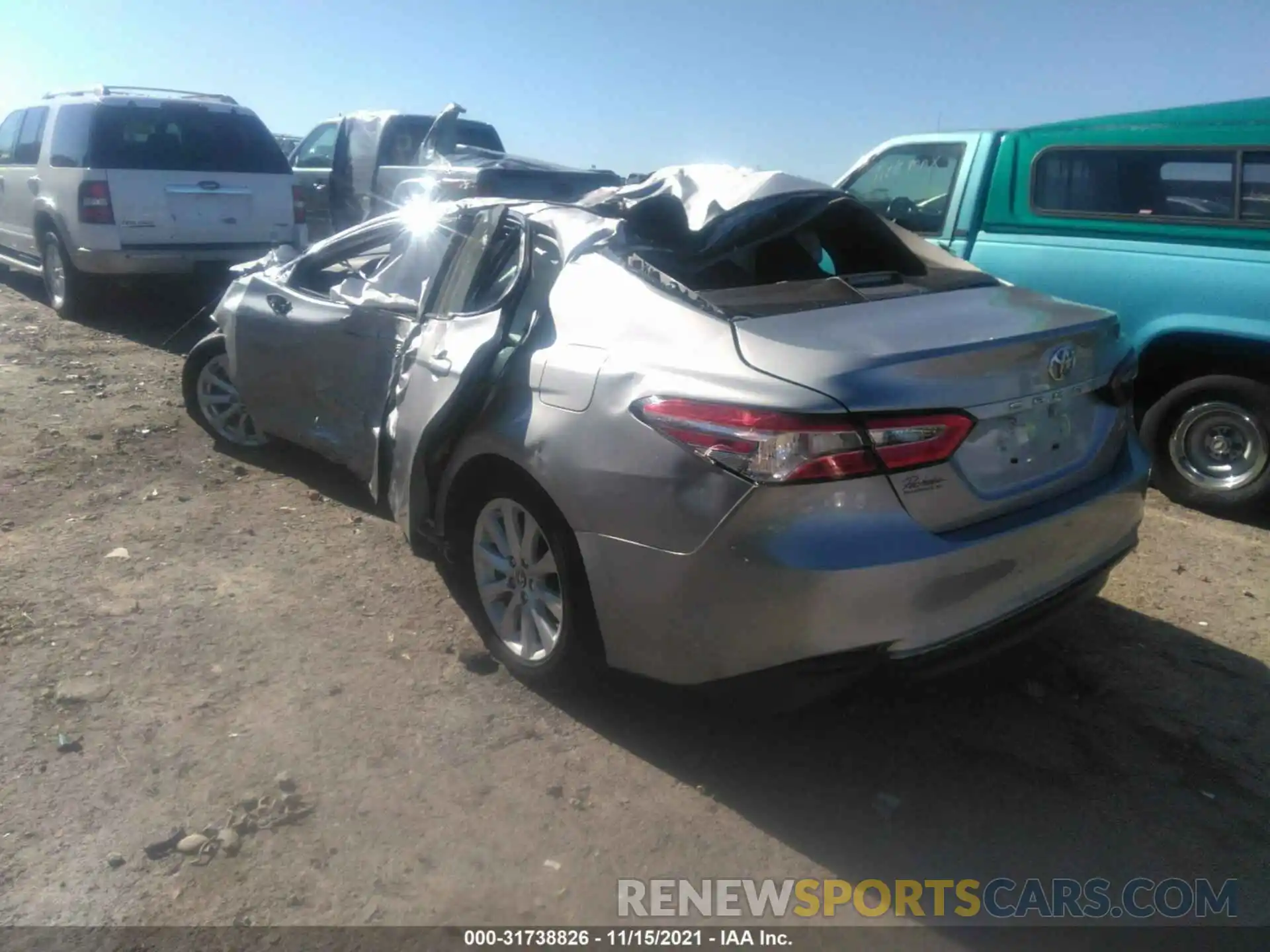 3 Photograph of a damaged car 4T1B11HK0KU213748 TOYOTA CAMRY 2019