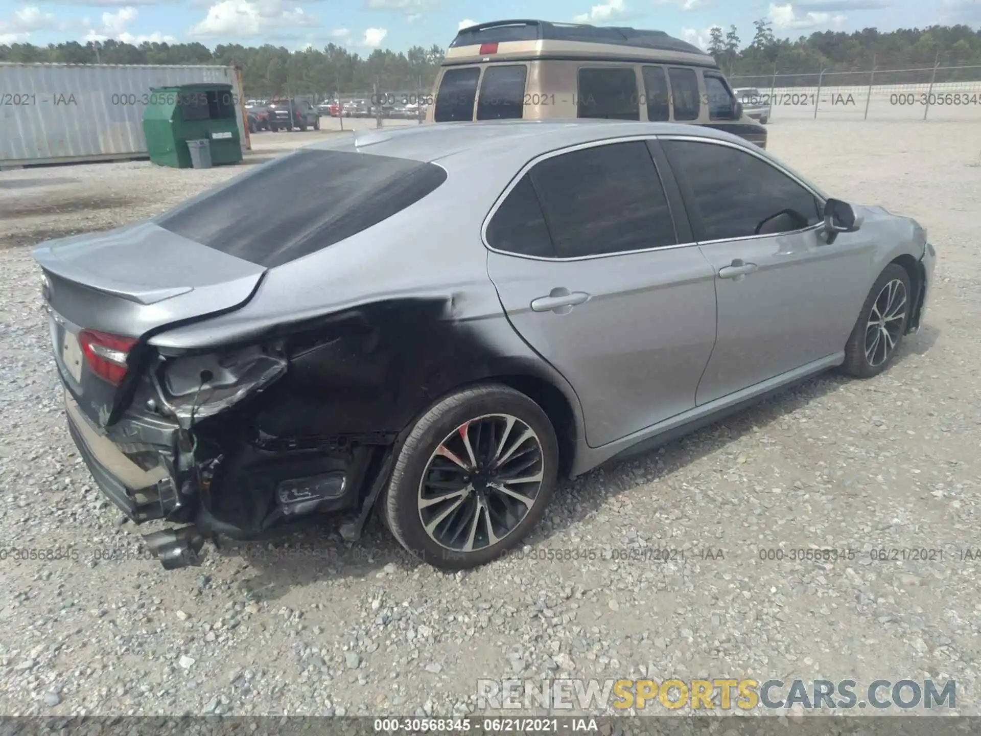 4 Фотография поврежденного автомобиля 4T1B11HK0KU214835 TOYOTA CAMRY 2019