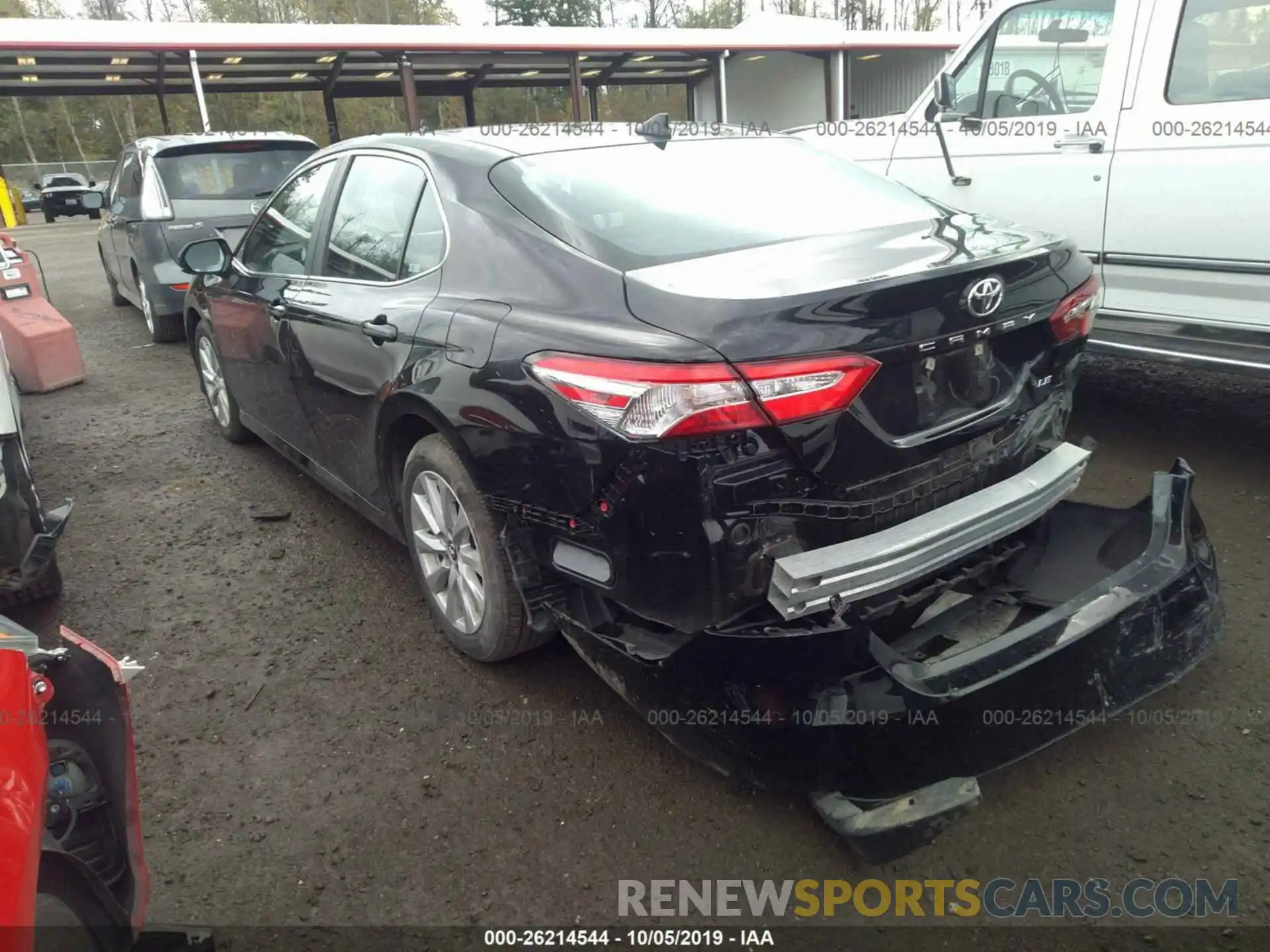 3 Photograph of a damaged car 4T1B11HK0KU214916 TOYOTA CAMRY 2019