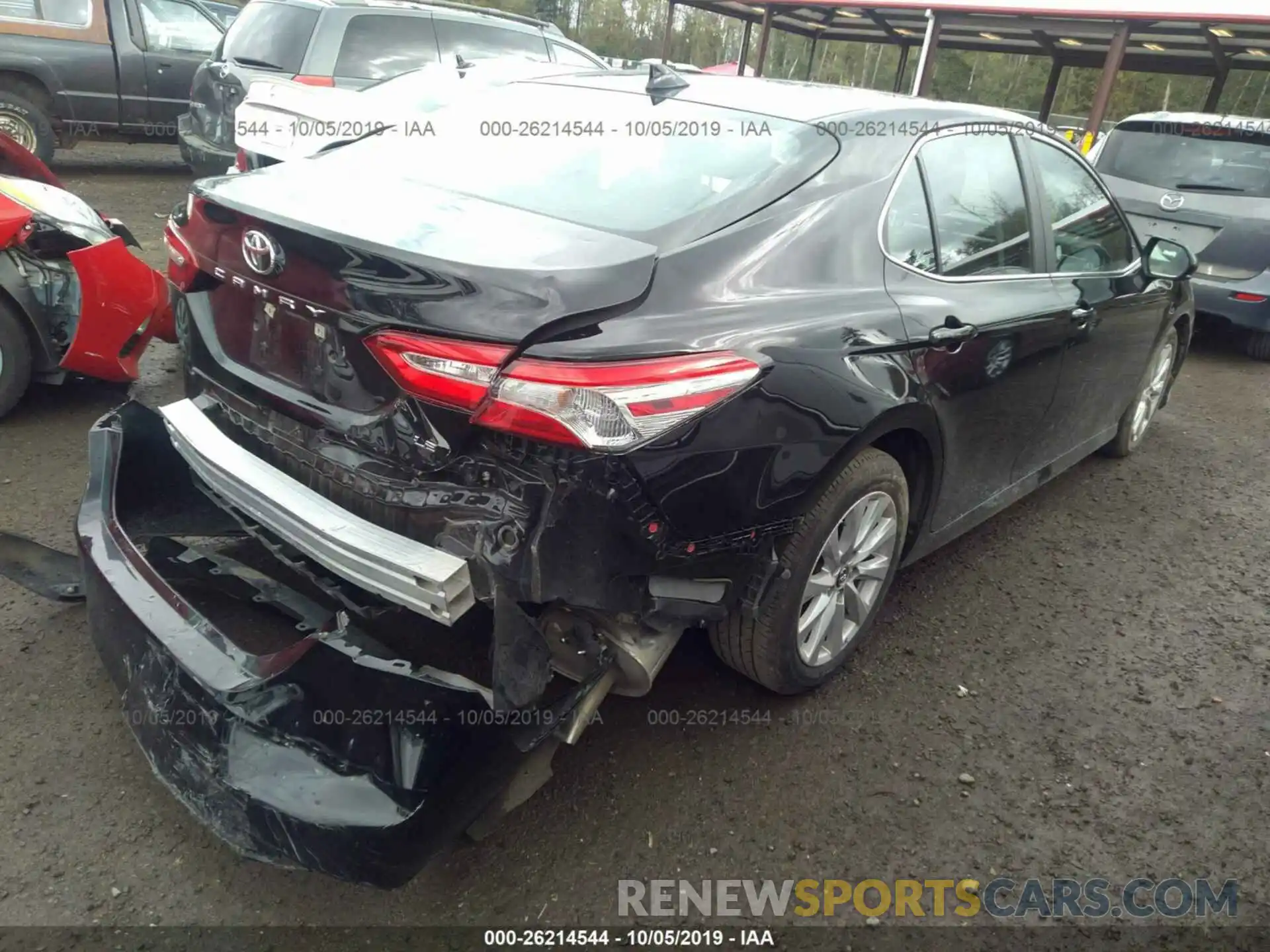 4 Photograph of a damaged car 4T1B11HK0KU214916 TOYOTA CAMRY 2019