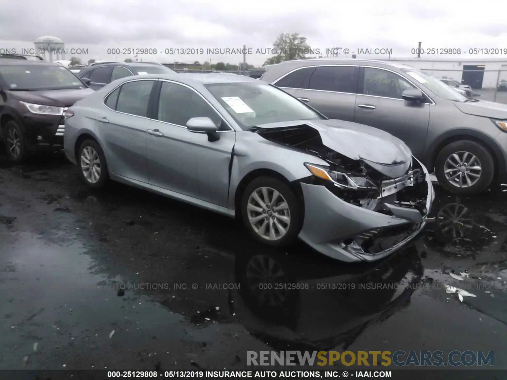 1 Photograph of a damaged car 4T1B11HK0KU215080 TOYOTA CAMRY 2019