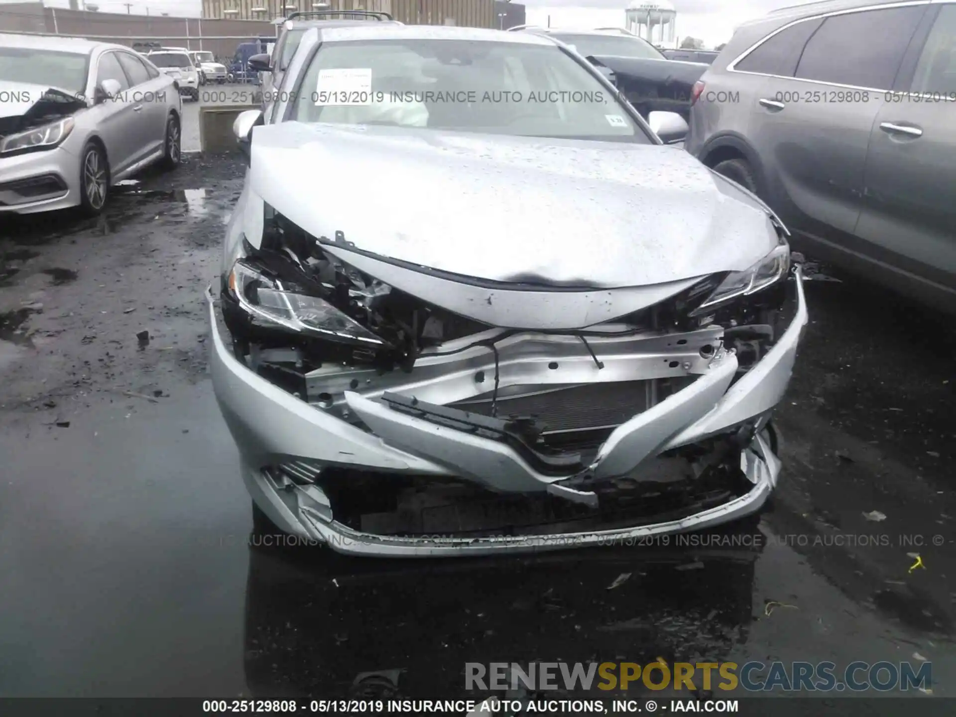 6 Photograph of a damaged car 4T1B11HK0KU215080 TOYOTA CAMRY 2019