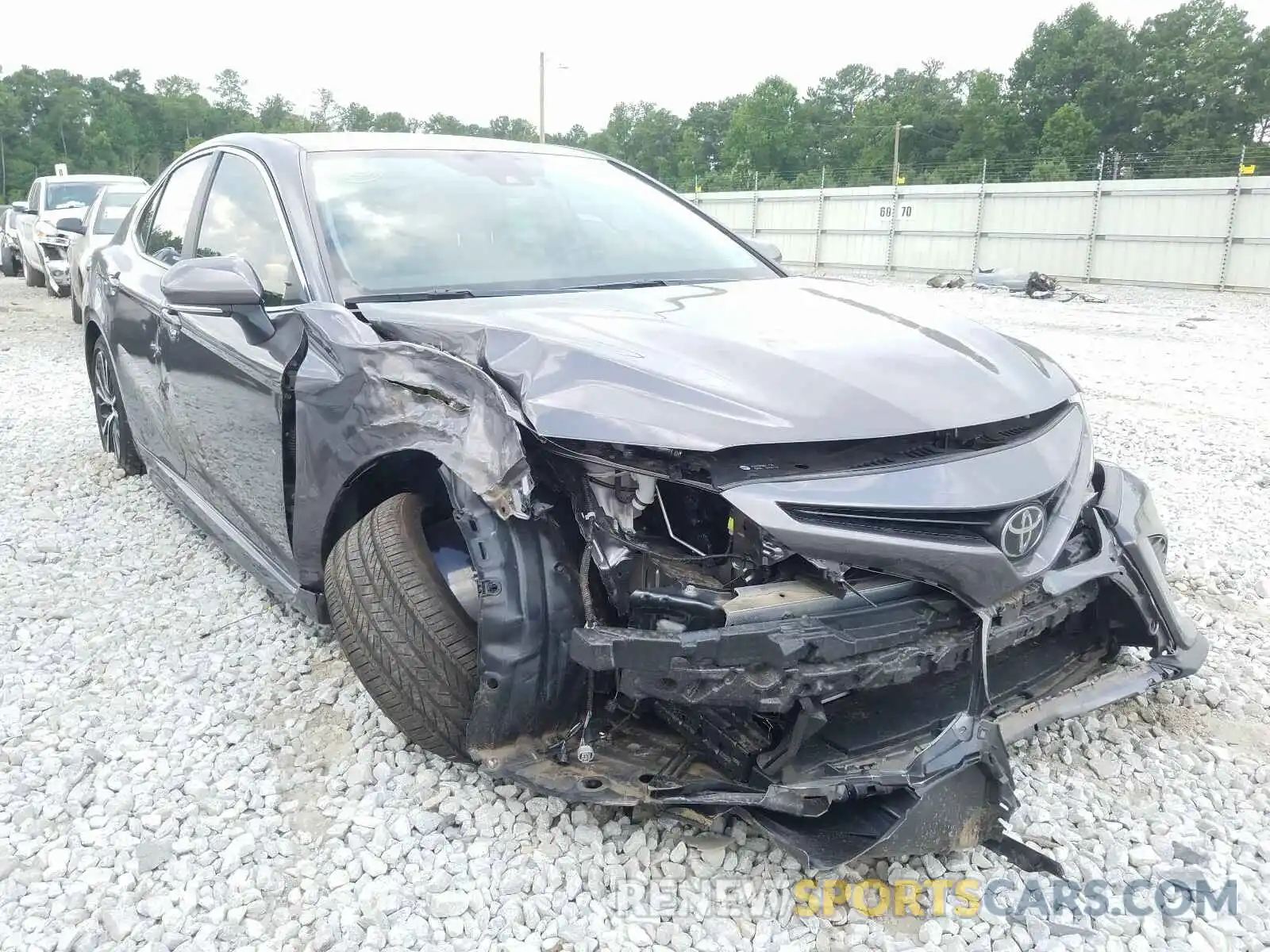 1 Photograph of a damaged car 4T1B11HK0KU216553 TOYOTA CAMRY 2019