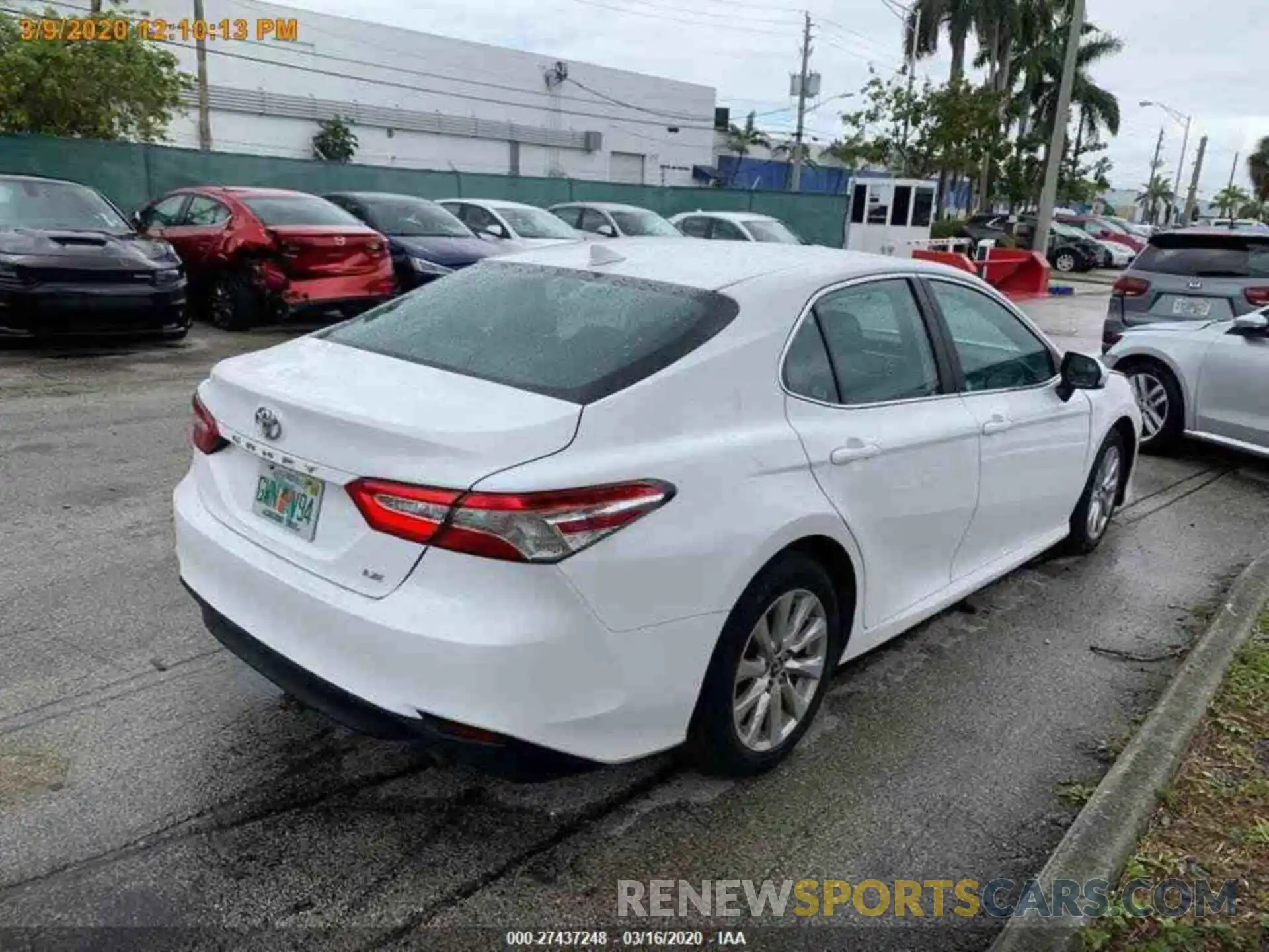 3 Photograph of a damaged car 4T1B11HK0KU217489 TOYOTA CAMRY 2019