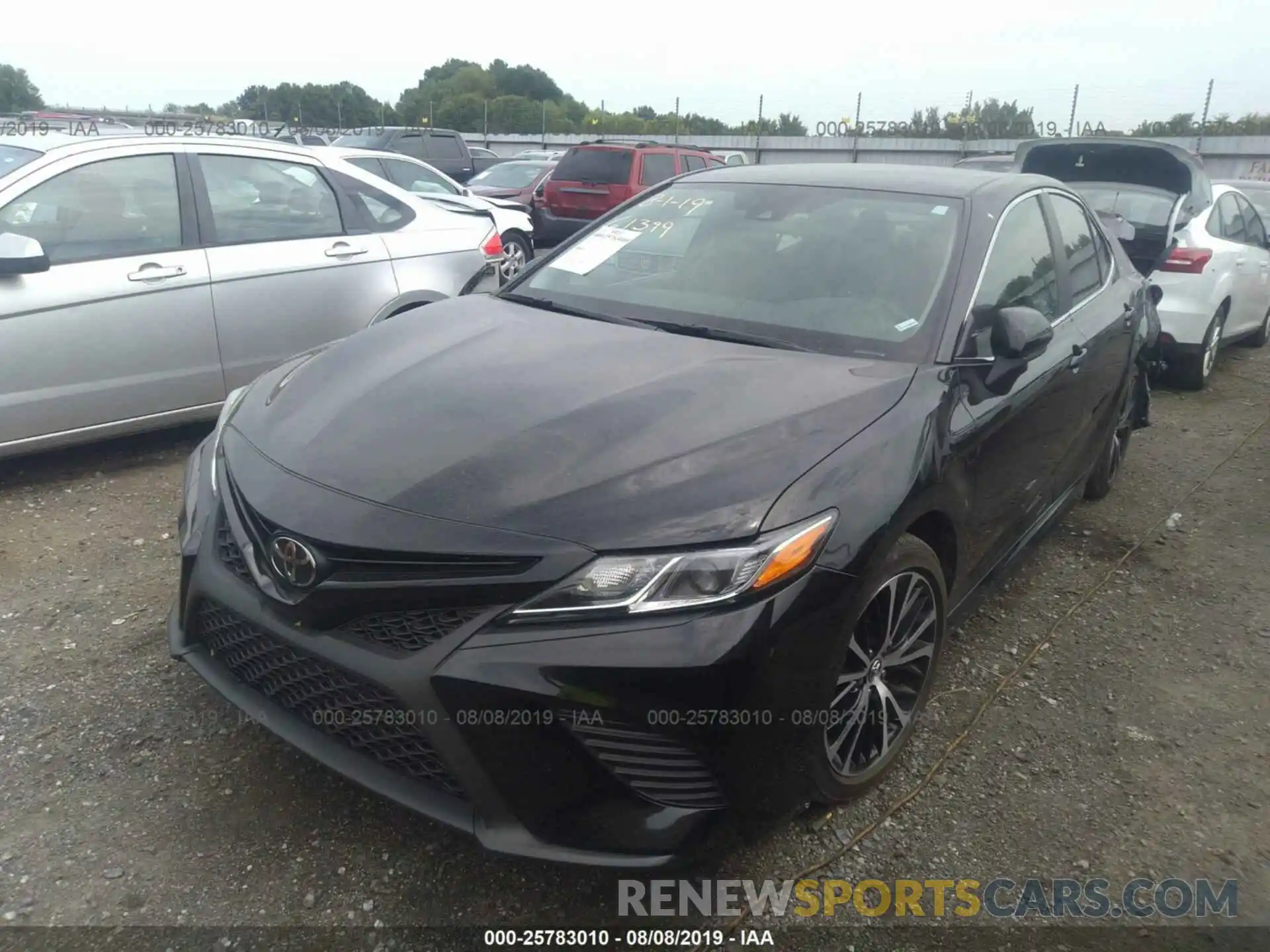 2 Photograph of a damaged car 4T1B11HK0KU217525 TOYOTA CAMRY 2019