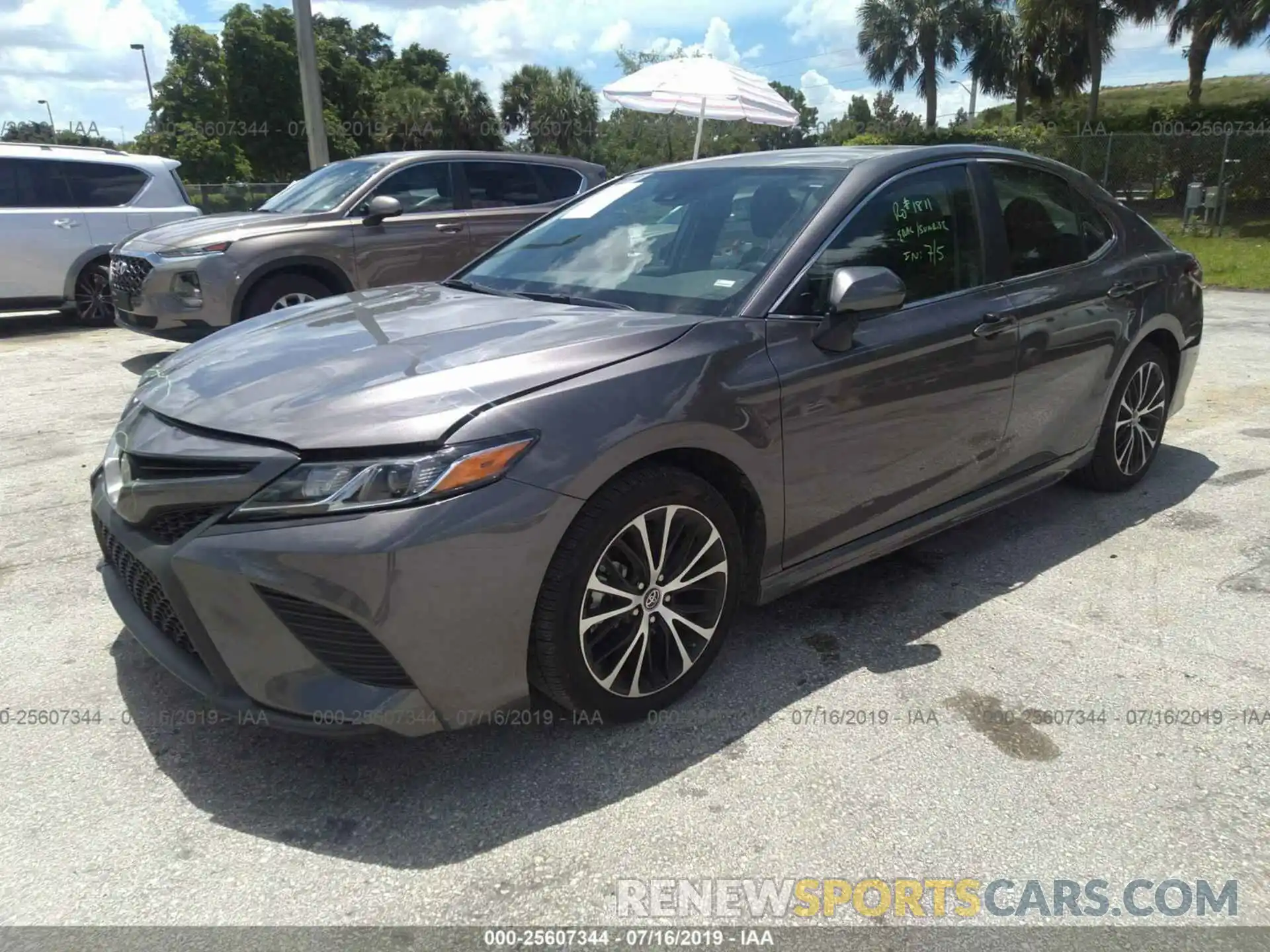 2 Photograph of a damaged car 4T1B11HK0KU218111 TOYOTA CAMRY 2019