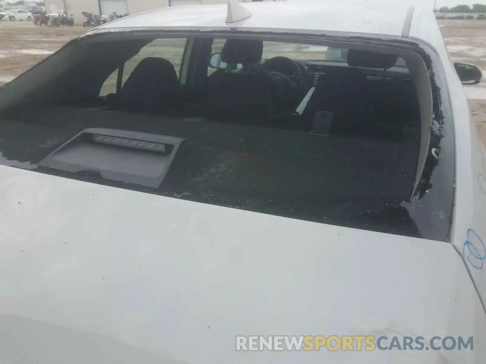 9 Photograph of a damaged car 4T1B11HK0KU218450 TOYOTA CAMRY 2019