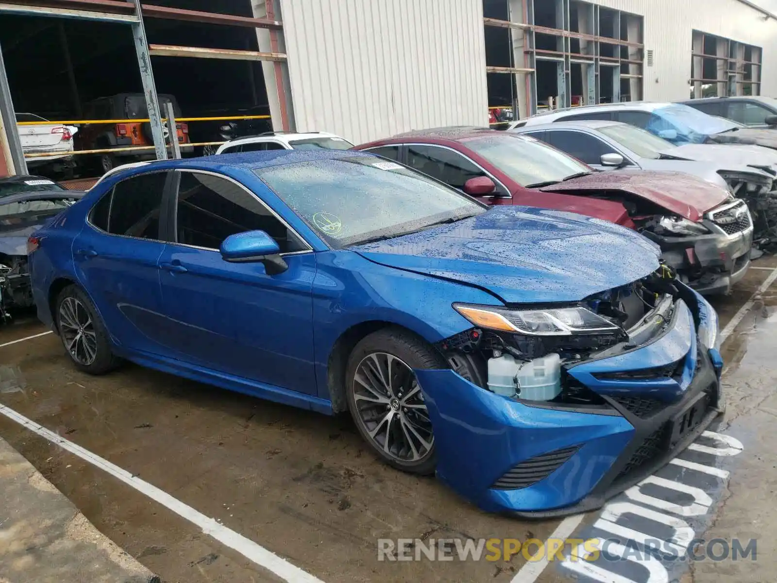 1 Photograph of a damaged car 4T1B11HK0KU219596 TOYOTA CAMRY 2019