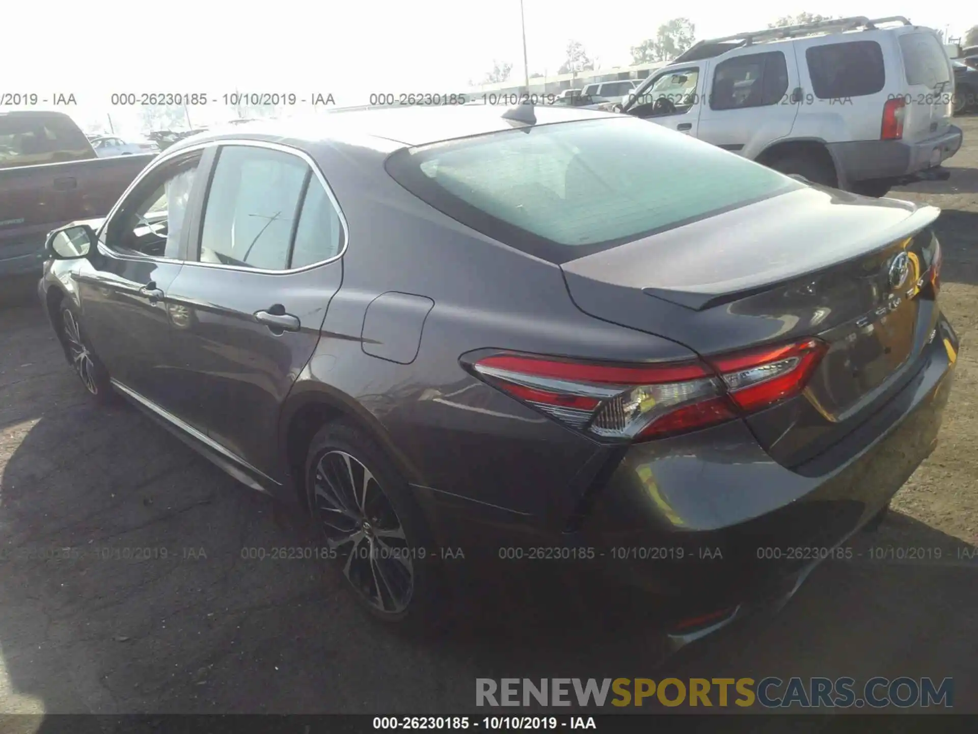 3 Photograph of a damaged car 4T1B11HK0KU220960 TOYOTA CAMRY 2019