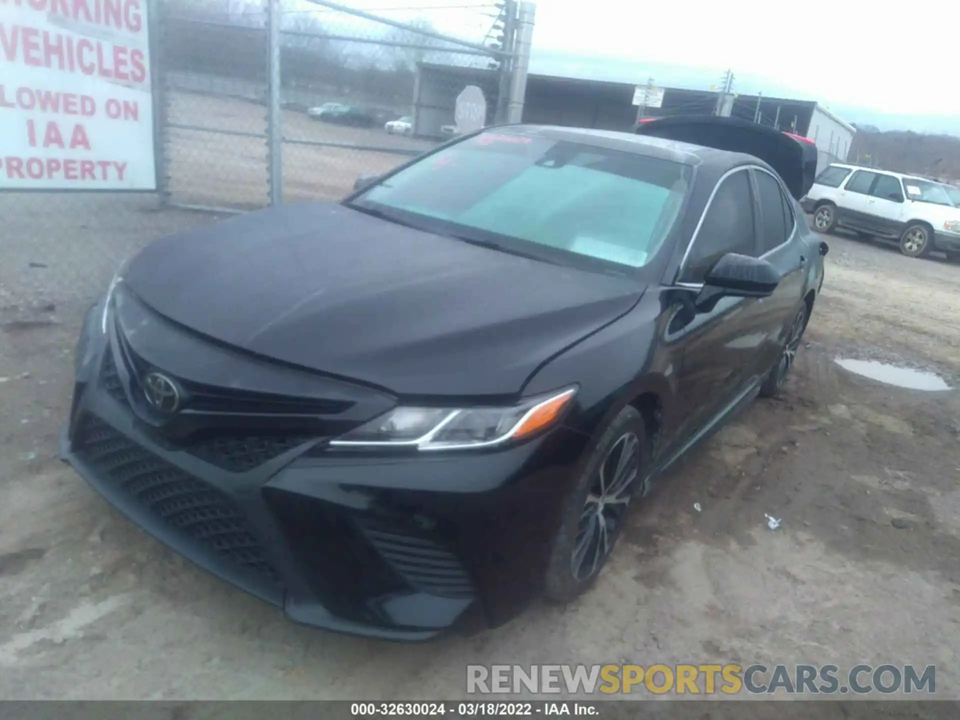 2 Photograph of a damaged car 4T1B11HK0KU221767 TOYOTA CAMRY 2019