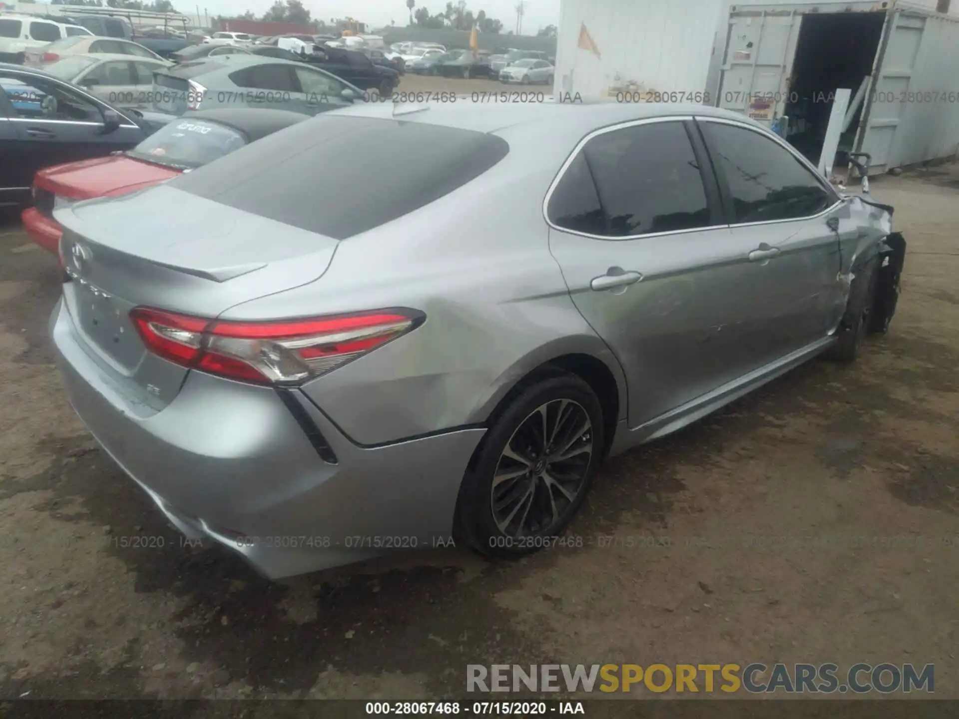 4 Фотография поврежденного автомобиля 4T1B11HK0KU222126 TOYOTA CAMRY 2019