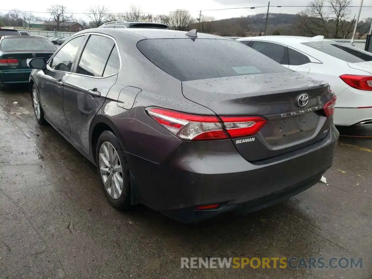 3 Photograph of a damaged car 4T1B11HK0KU222613 TOYOTA CAMRY 2019