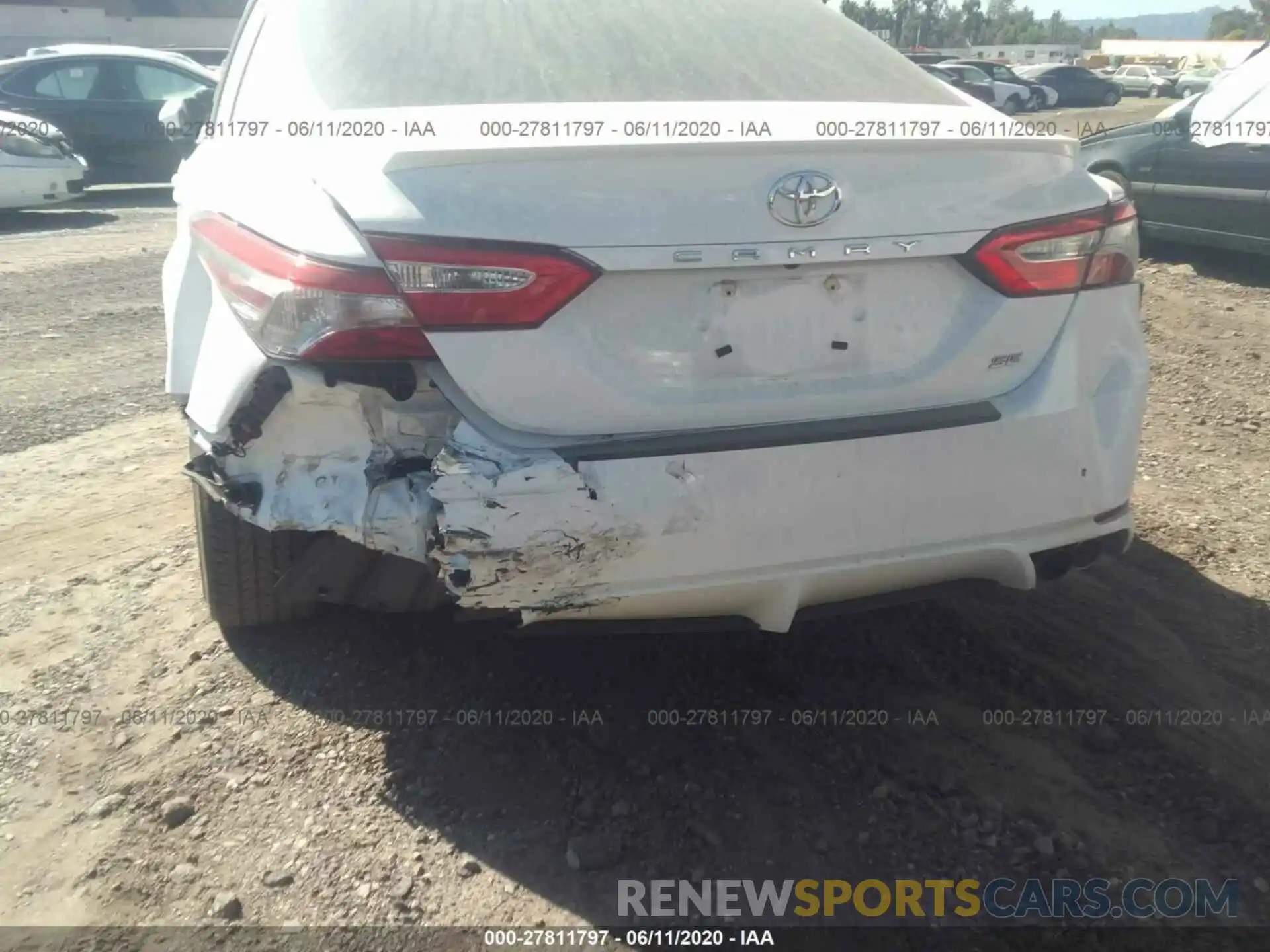 6 Photograph of a damaged car 4T1B11HK0KU224040 TOYOTA CAMRY 2019