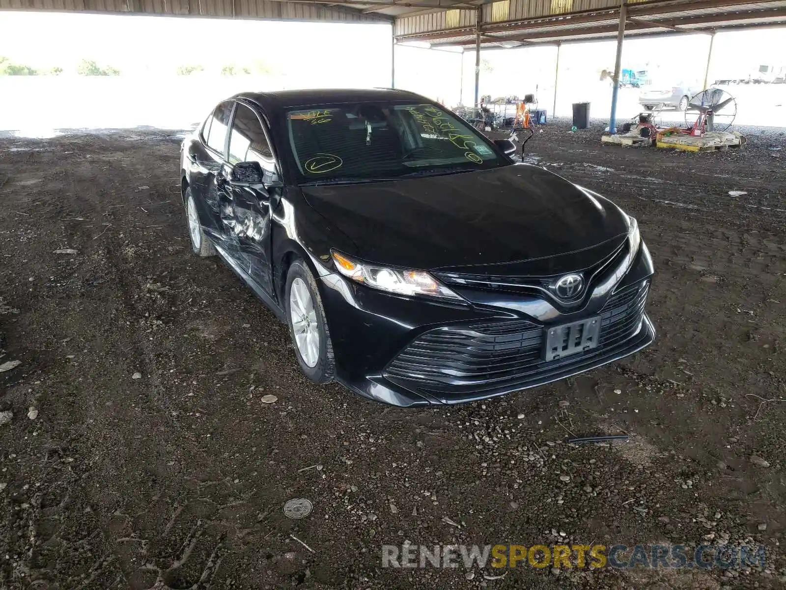 1 Photograph of a damaged car 4T1B11HK0KU224474 TOYOTA CAMRY 2019