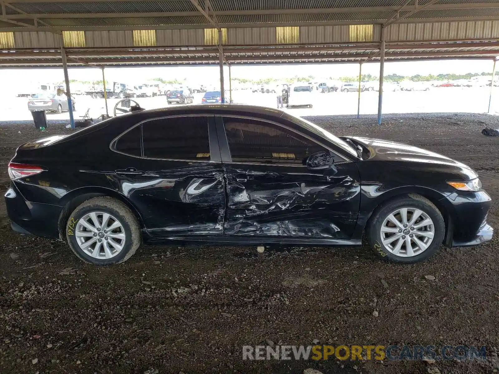 9 Photograph of a damaged car 4T1B11HK0KU224474 TOYOTA CAMRY 2019