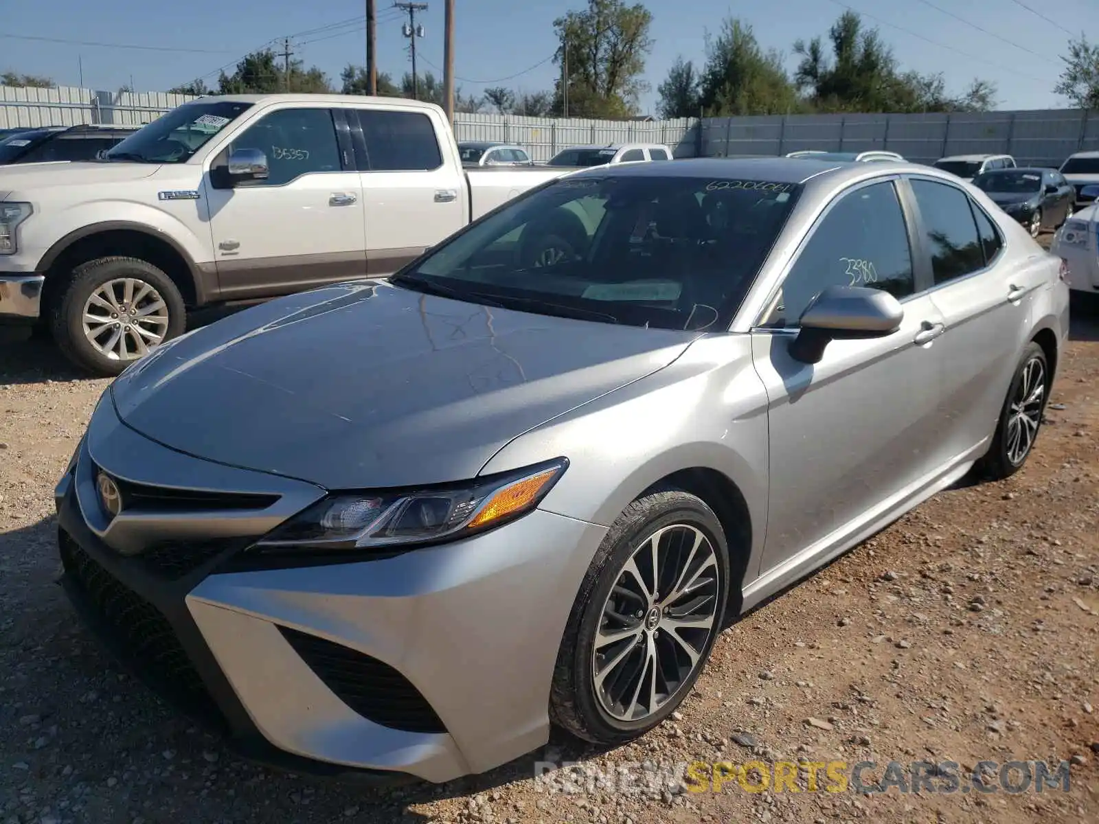 2 Photograph of a damaged car 4T1B11HK0KU225060 TOYOTA CAMRY 2019