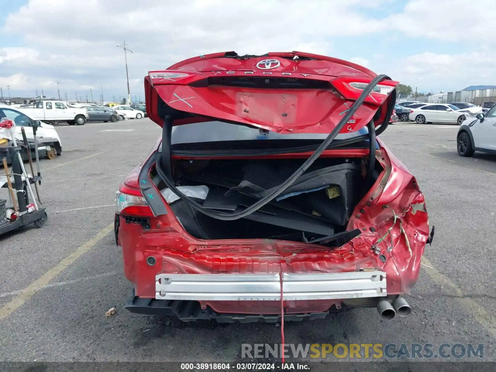 17 Photograph of a damaged car 4T1B11HK0KU225155 TOYOTA CAMRY 2019