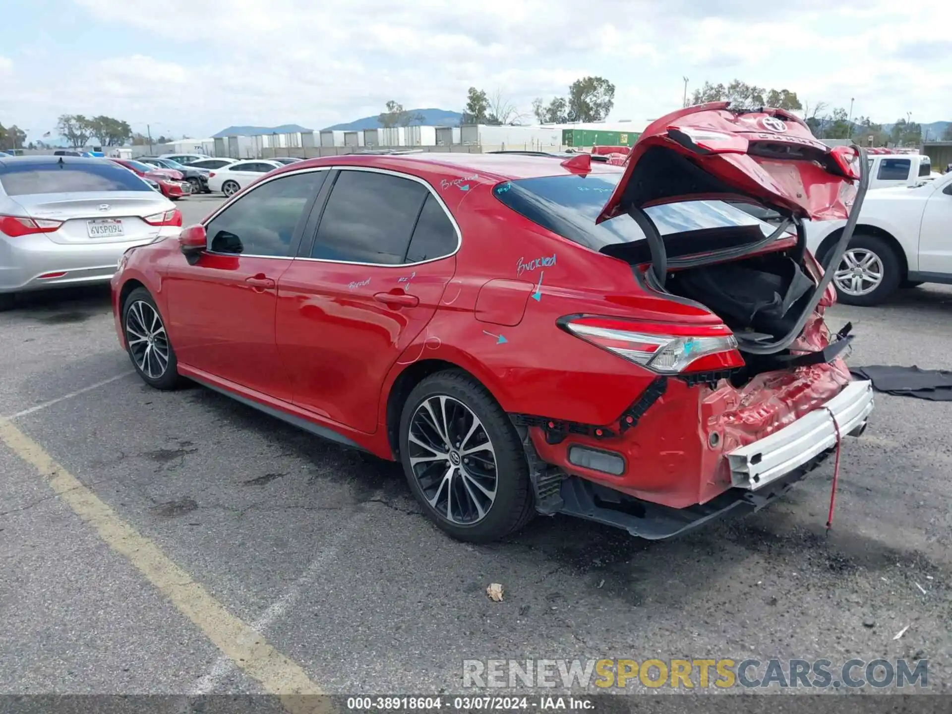 3 Photograph of a damaged car 4T1B11HK0KU225155 TOYOTA CAMRY 2019