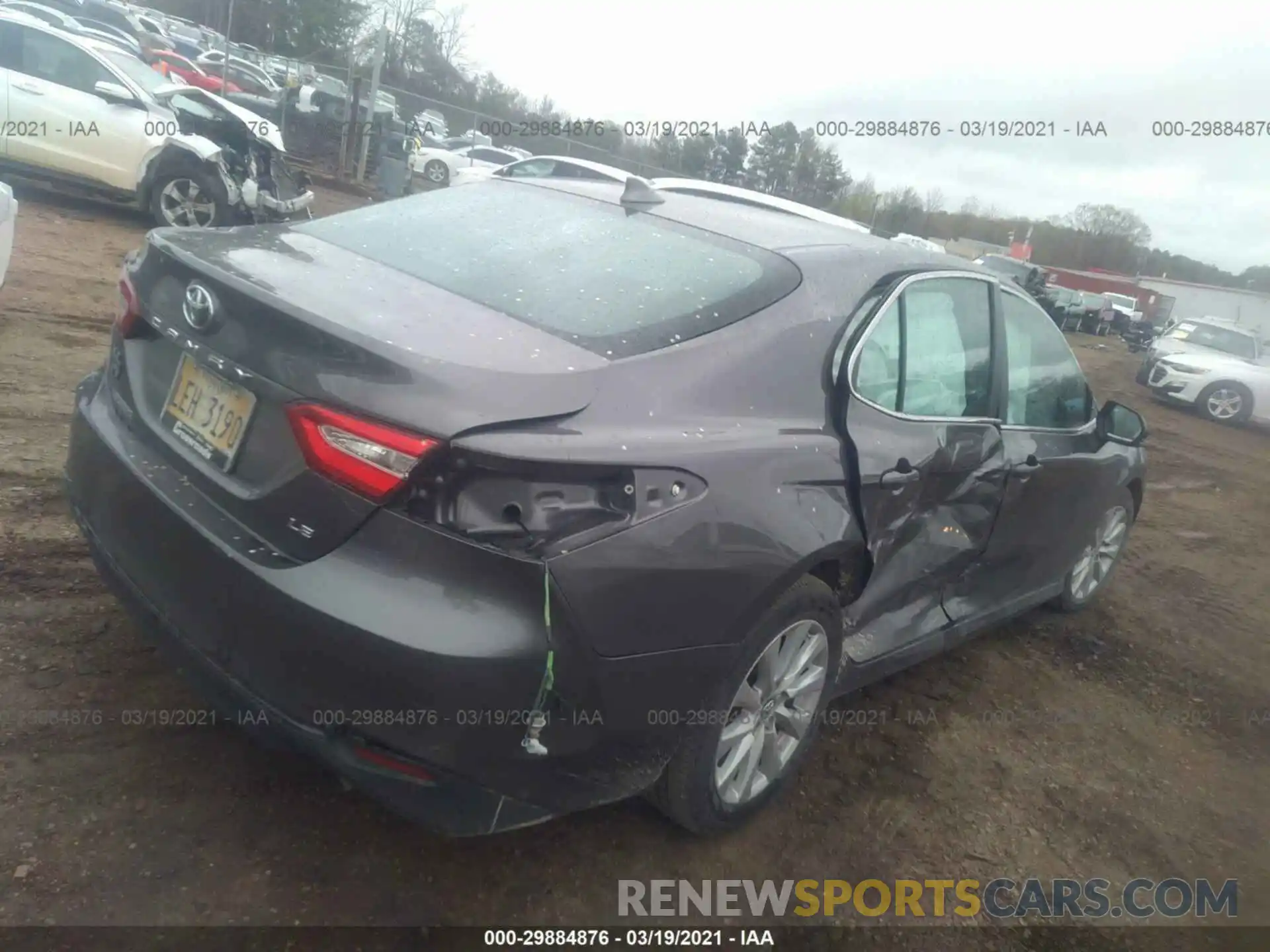 4 Photograph of a damaged car 4T1B11HK0KU226919 TOYOTA CAMRY 2019