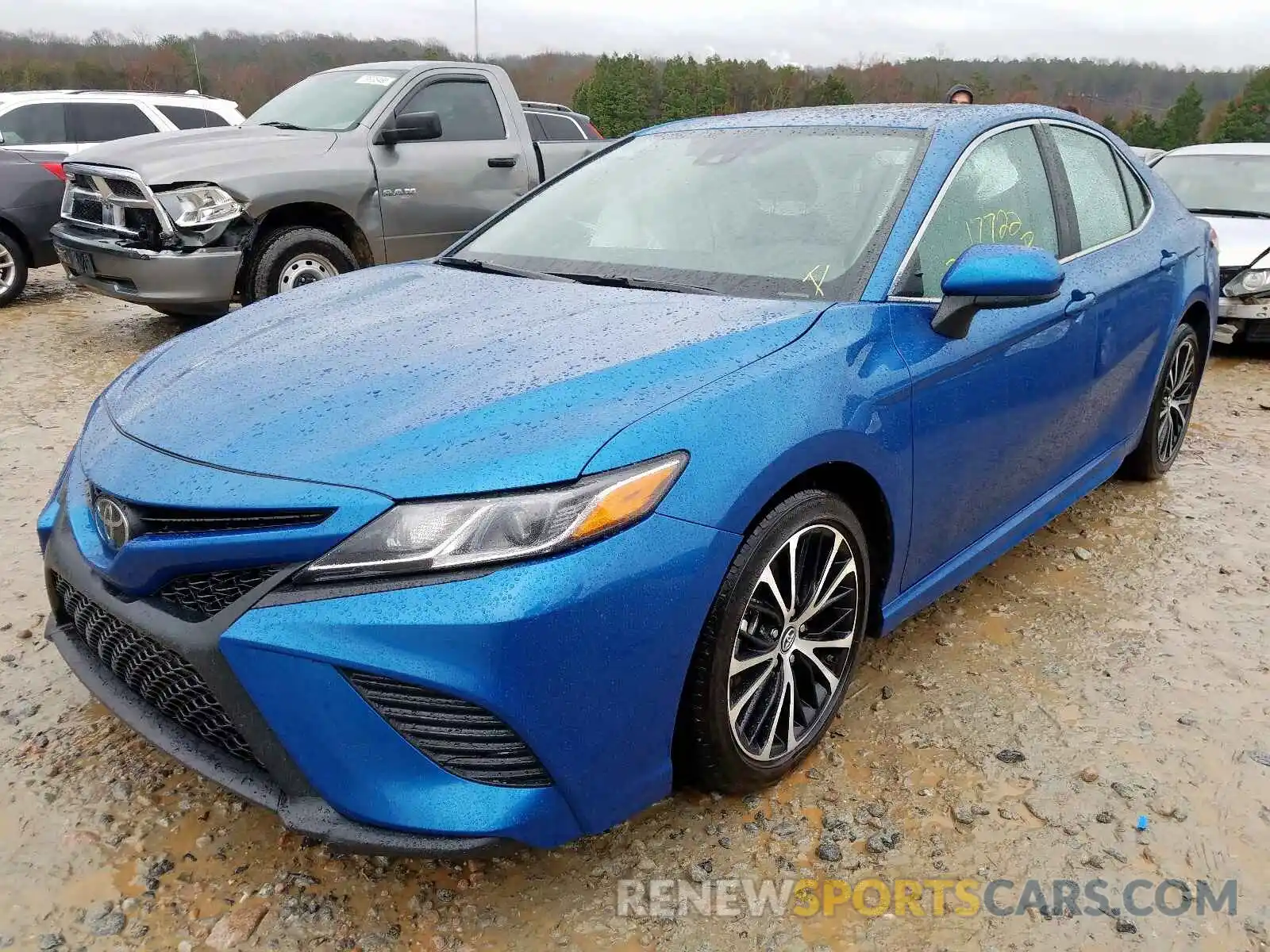 2 Photograph of a damaged car 4T1B11HK0KU227388 TOYOTA CAMRY 2019